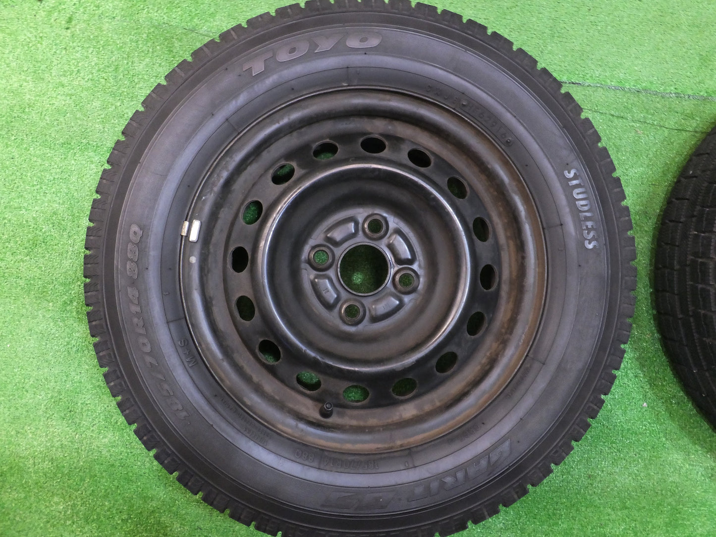 [送料無料]バリ溝！9.5分★スタッドレス 185/70R14 トーヨー ガリット G5 鉄 ホイール 14インチ PCD100/4H★2080511Hス