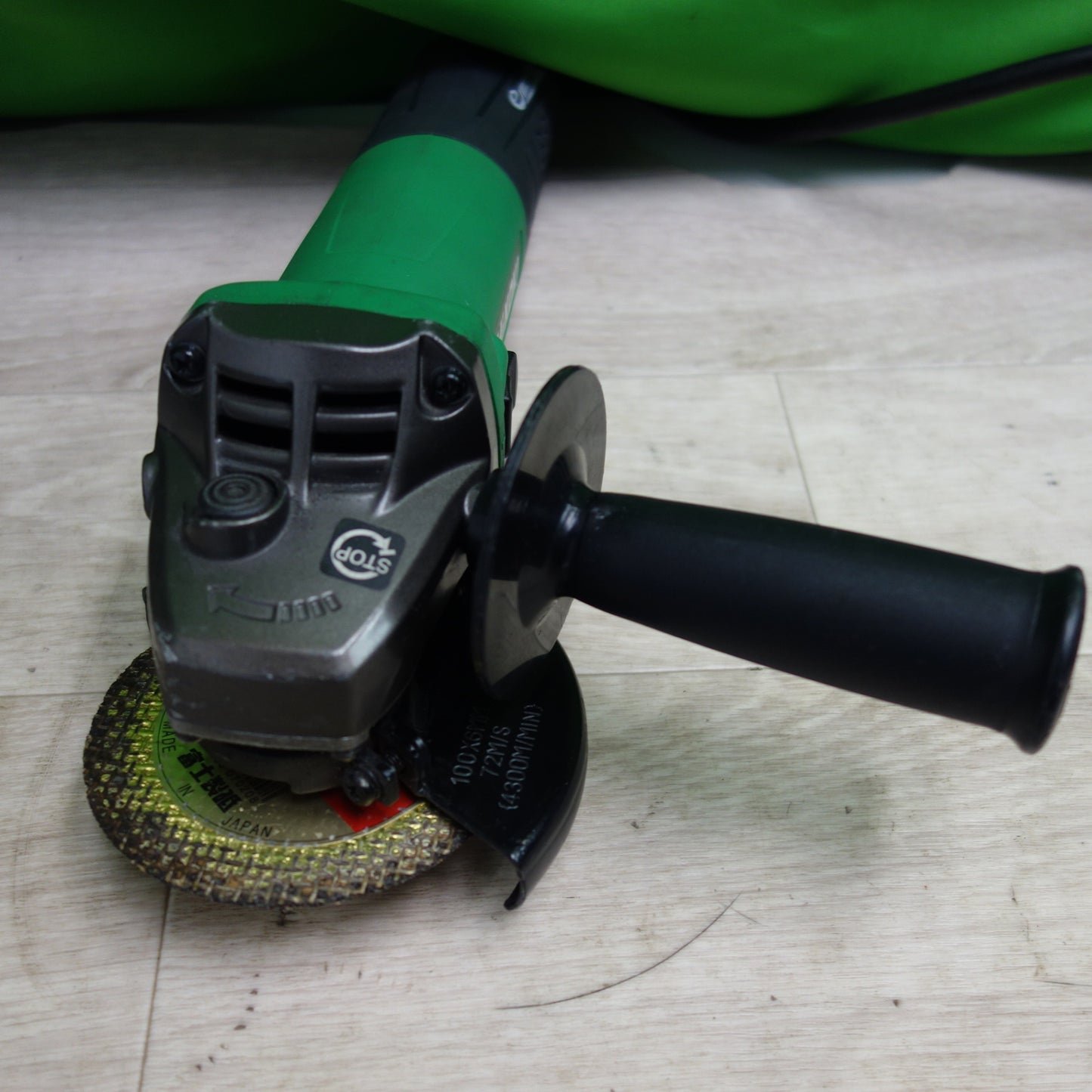 [送料無料] キレイ☆HiKOKI ハイコーキ 100mm 電子 ディスクグラインダ G10BYE 電動 工具 100V☆