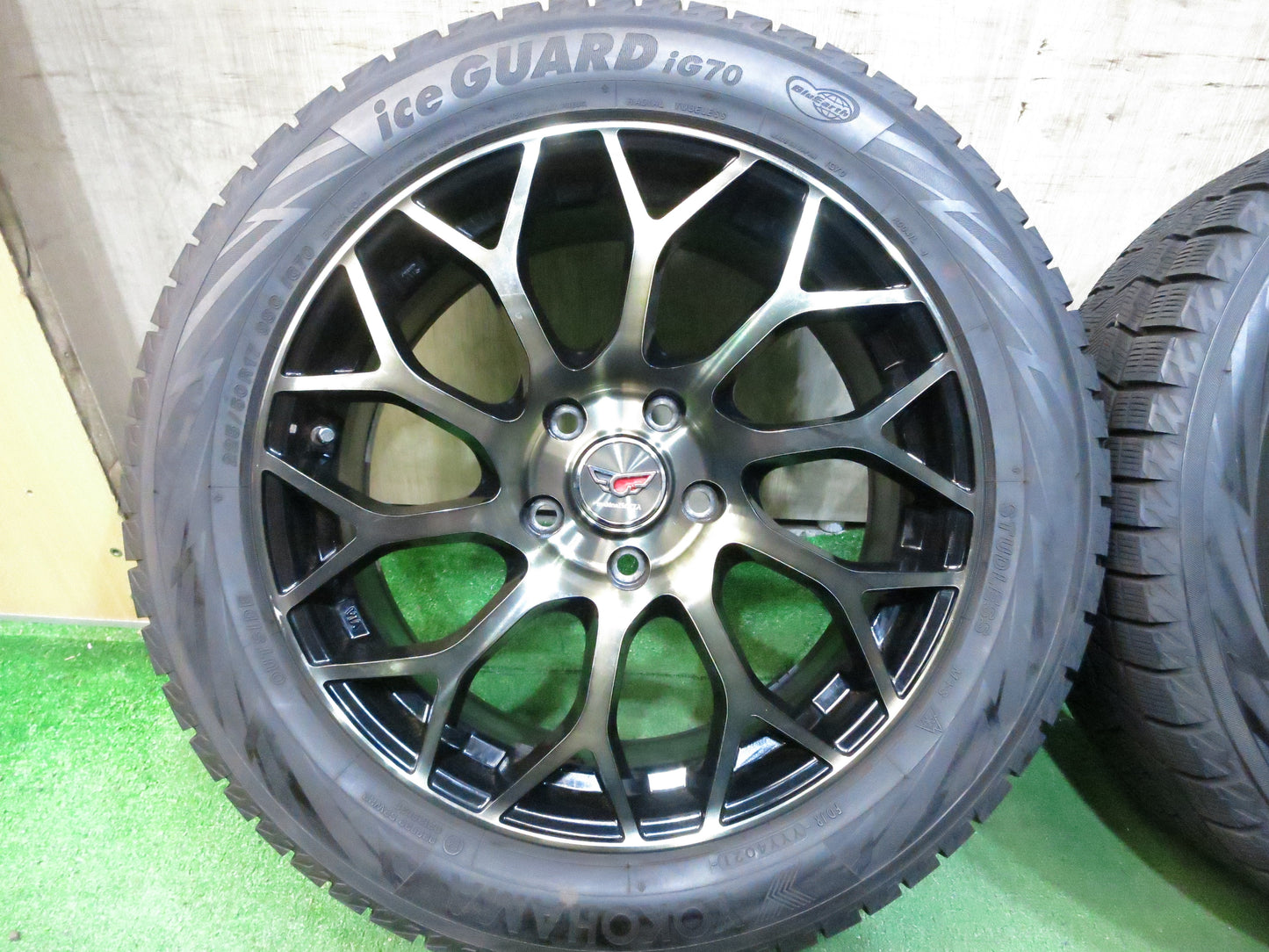 *送料無料*超バリ溝！21年！キレイ！ほぼ10分★ベンツ 等 RAYS マルカ makina ISOTTA 225/50R17 スタッドレス ヨコハマ アイスガード iG70 マキナイゾッタ PCD112/5H★3021009Hス