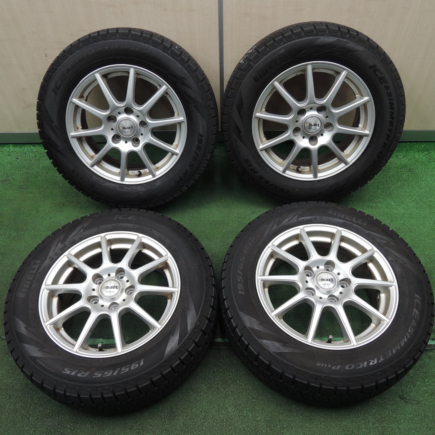 [送料無料] バリ溝！21年！8.5分★スタッドレス 195/65R15 ピレリ アイスアシンメトリコ PLUS MANARAY SPORT SMART 15インチ PCD114.3/5H★4011909TNス
