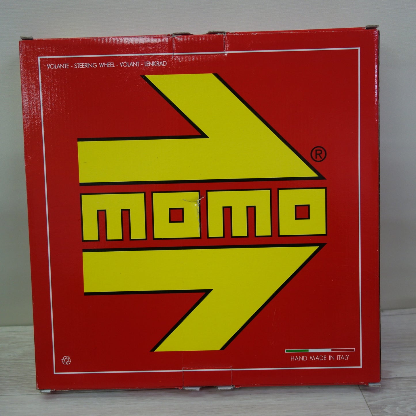 [送料無料] 美品☆MOMO モモ ステアリング ハンドル ヴェローチェ レーシング 35パイ BK V-1☆