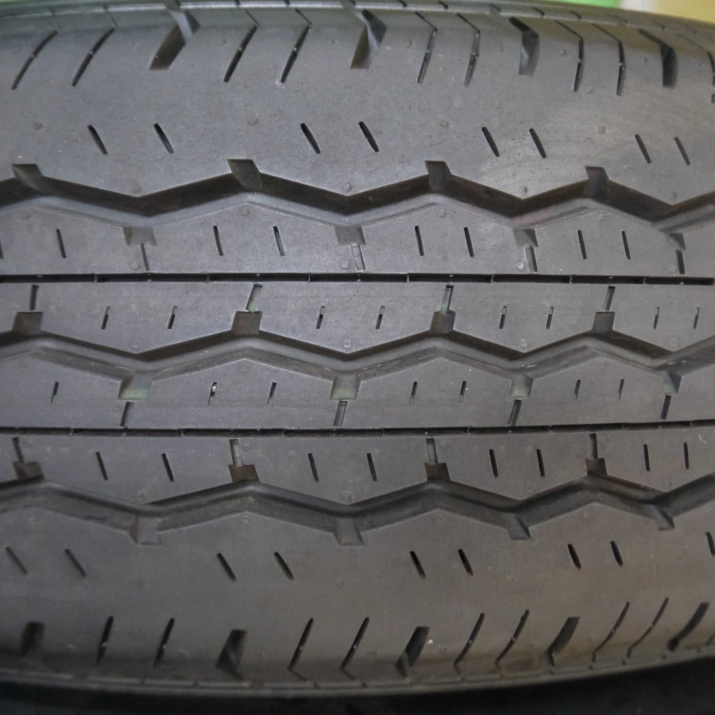*送料無料*新車外し！21年★トヨタ ハイエース 純正 スチール 195/80R15 107/105N ブリヂストン エコピア RD613 15インチ PCD139.7/6H★4012610Hノ