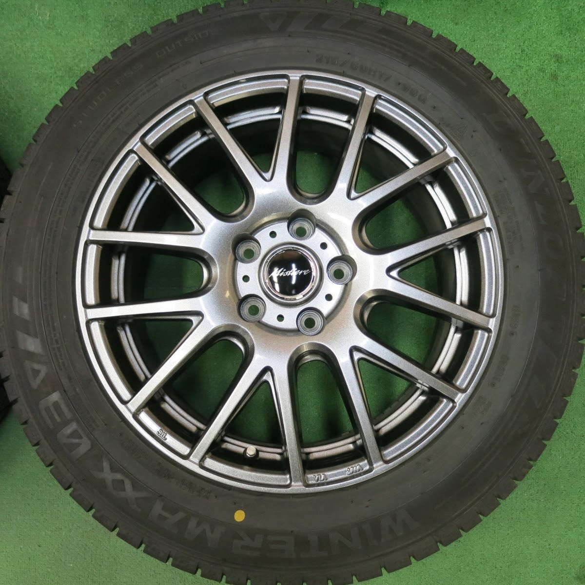 [送料無料]バリ溝！21年！キレイ！9.5分★スタッドレス 215/60R17 ダンロップ ウインターマックス 03 Mistiere ミスティーレ 17インチ PCD114.3/5H★3061910ヒス