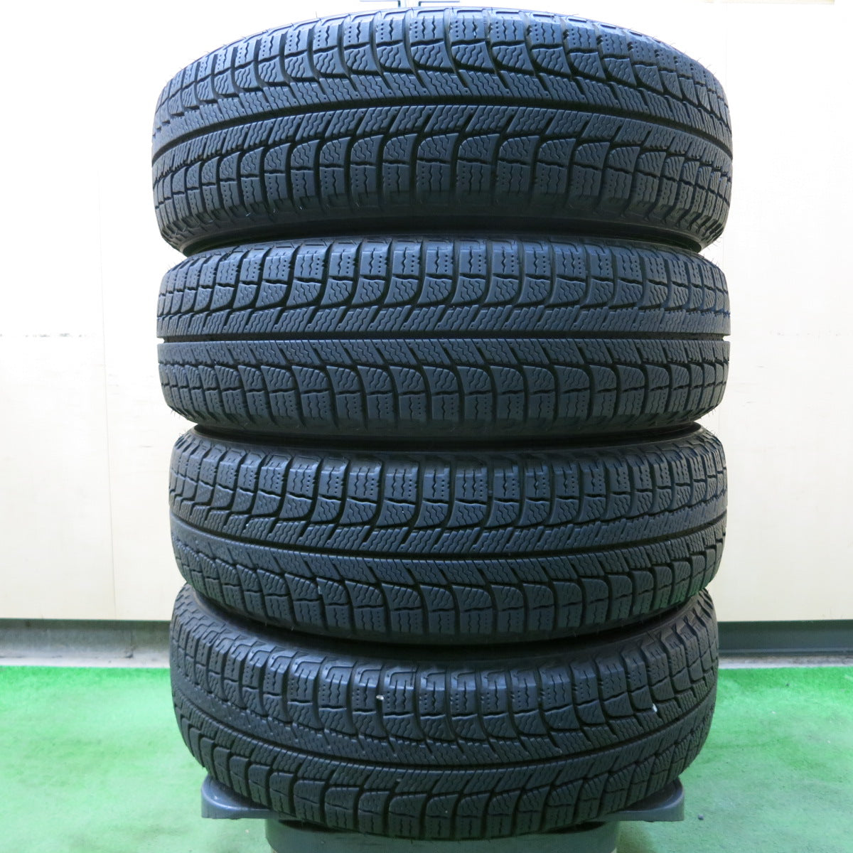 *送料無料*バリ溝！9分★トヨタ アクア 純正 スチール 175/65R15 スタッドレス ミシュラン X-ICE XI3 15インチ PCD100/4H★3101801イス