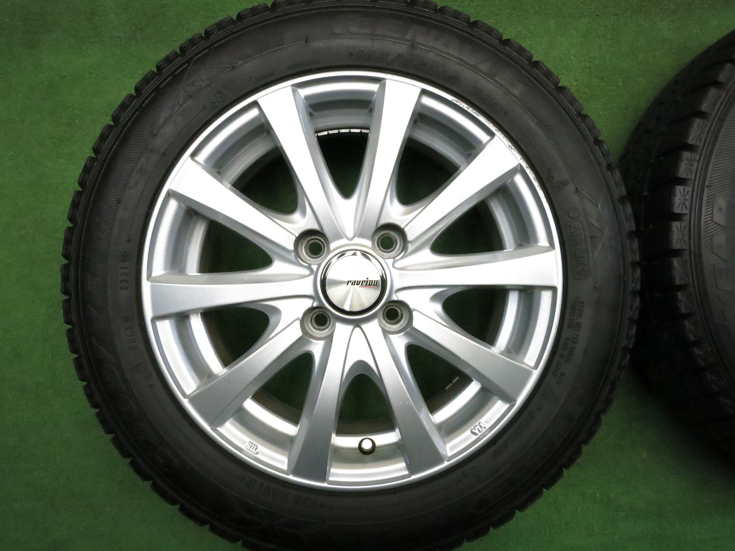[送料無料]バリ溝！19年！9.5分以上★スタッドレス 165/65R14 グッドイヤー アイスナビ6 ravrion RS01 ラブリオン 14インチ PCD100/4H★2121904Hス