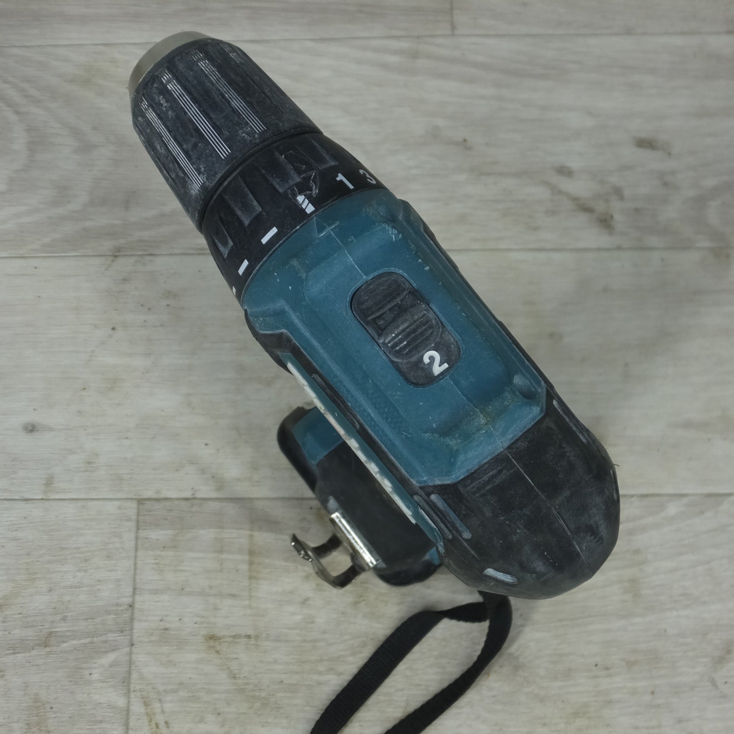 [送料無料] ◆makita マキタ 充電式ドライバドリル DF333D 10.8V BL1040B バッテリー付き 電動工具◆