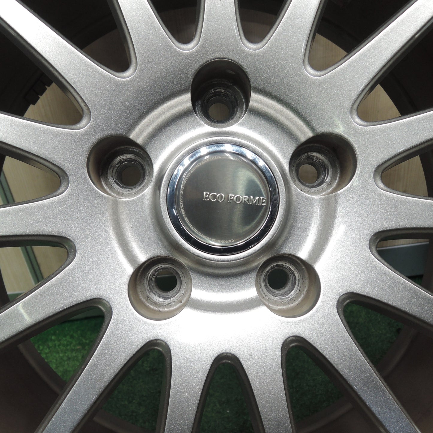 *送料無料* バリ溝！キレイ！8.5分★スタッドレス 215/50R17 ブリヂストン ブリザック VRX ECO FORME エコフォルム 17インチ PCD114.3/5H★4030606TNス