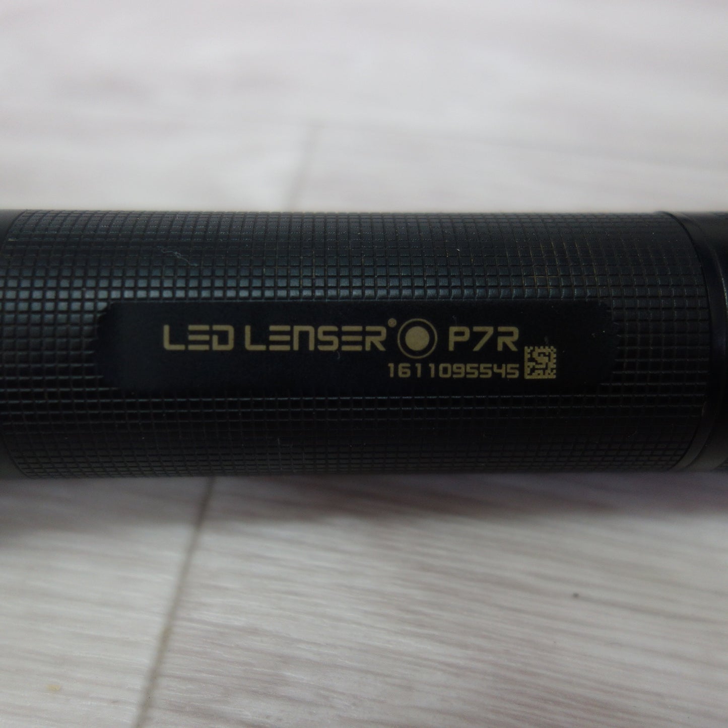 [送料無料] キレイ☆LEDLENSER フラッシュライト P7R レッドレンザー LED 懐中電灯☆