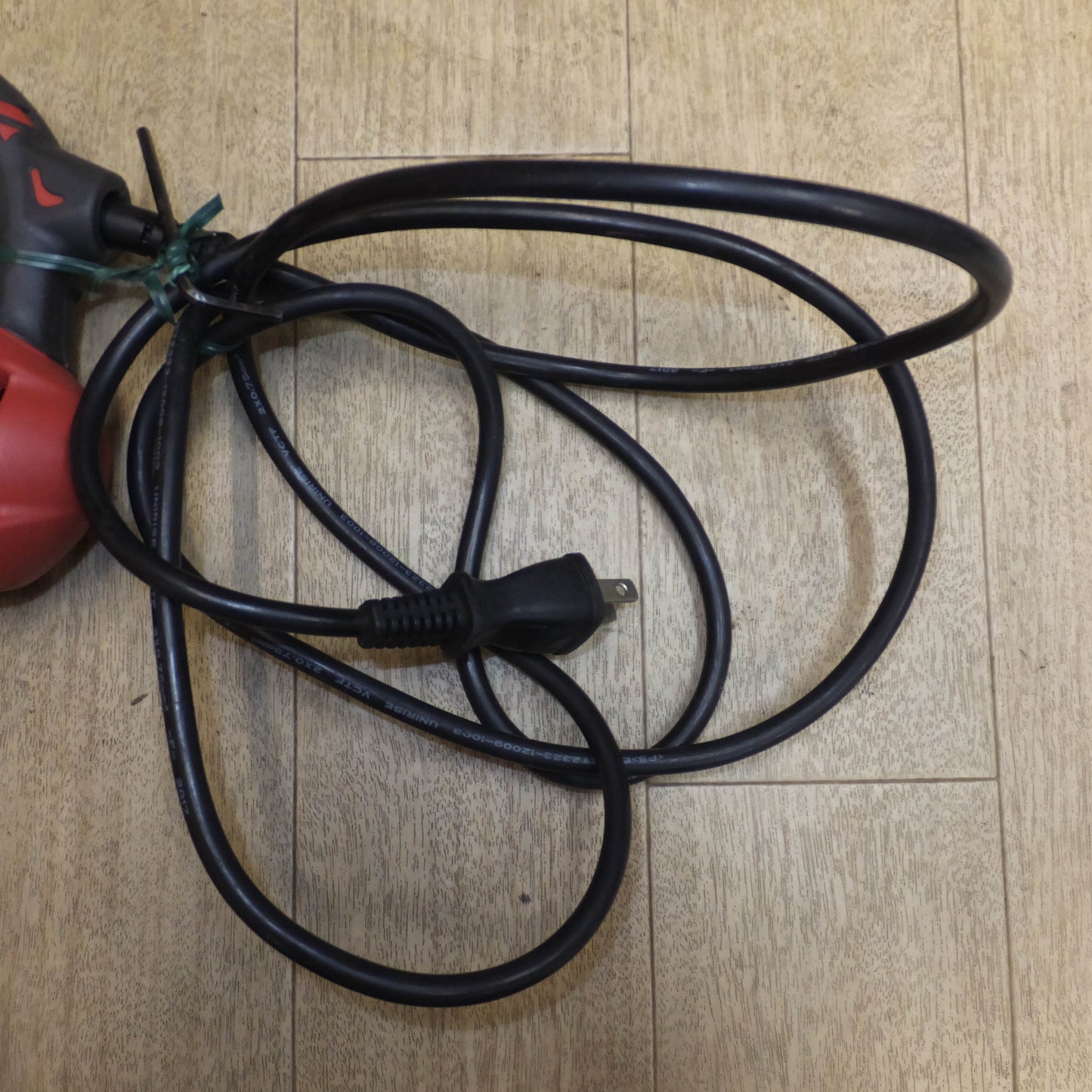 [送料無料]キレイ★リョービ RYOBI ジグソー 無段変速 J-6500V　100V 4.2A 400W 50/60Hz★
