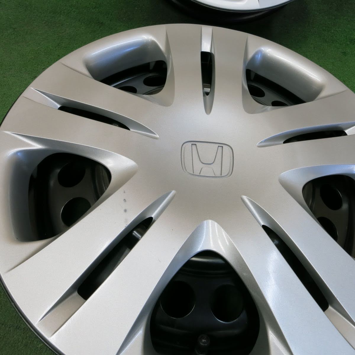[送料無料]4本価格★ホンダ GE8 フィット 純正 スチール ホイール 15インチ 15×5.5J PCD100/4H★3101107イホ