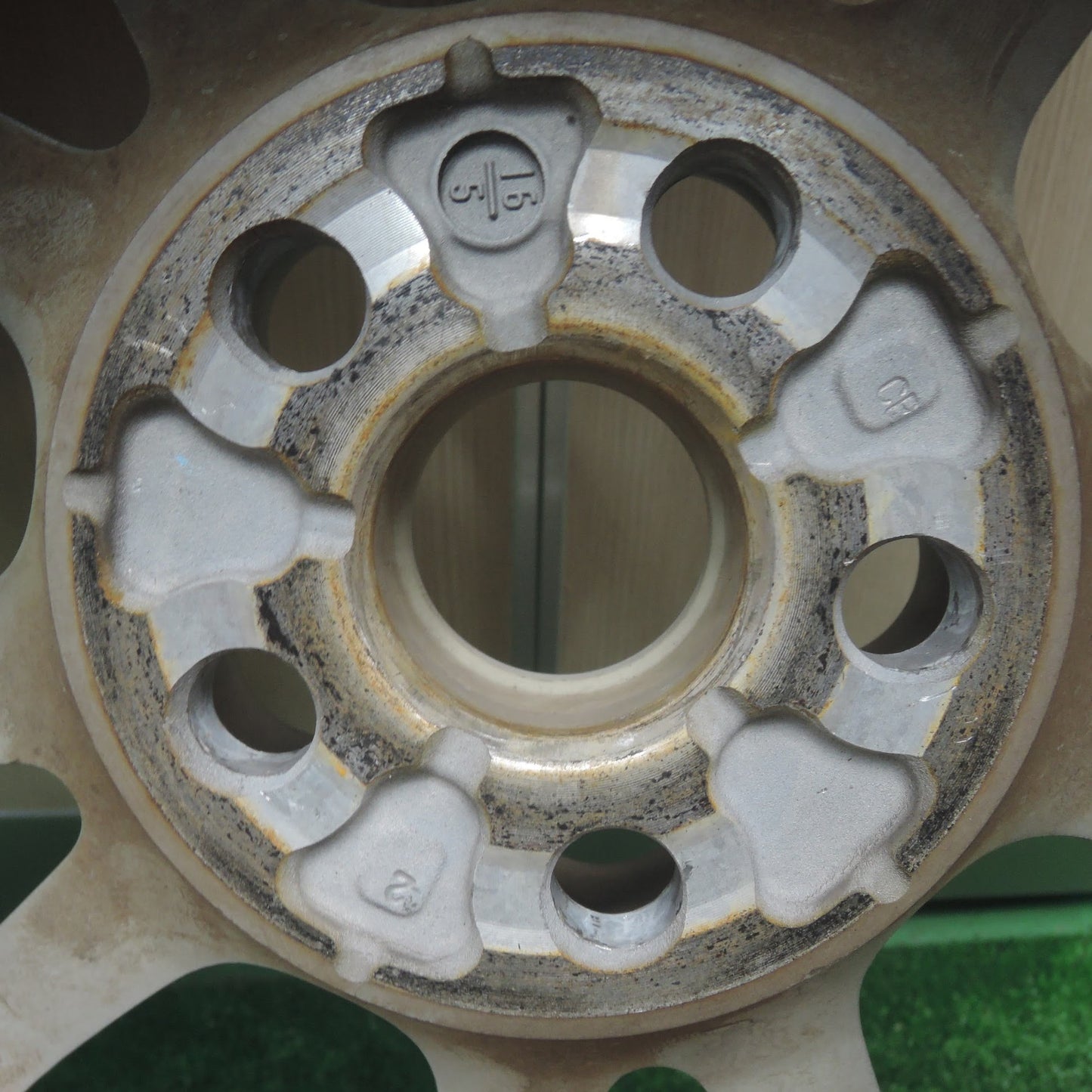 [送料無料]バリ溝！8.5分★トヨタ 50系 プリウス 純正 195/65R15 トーヨー ナノエナジー J59 15インチ PCD100/5H★3103004SYノ