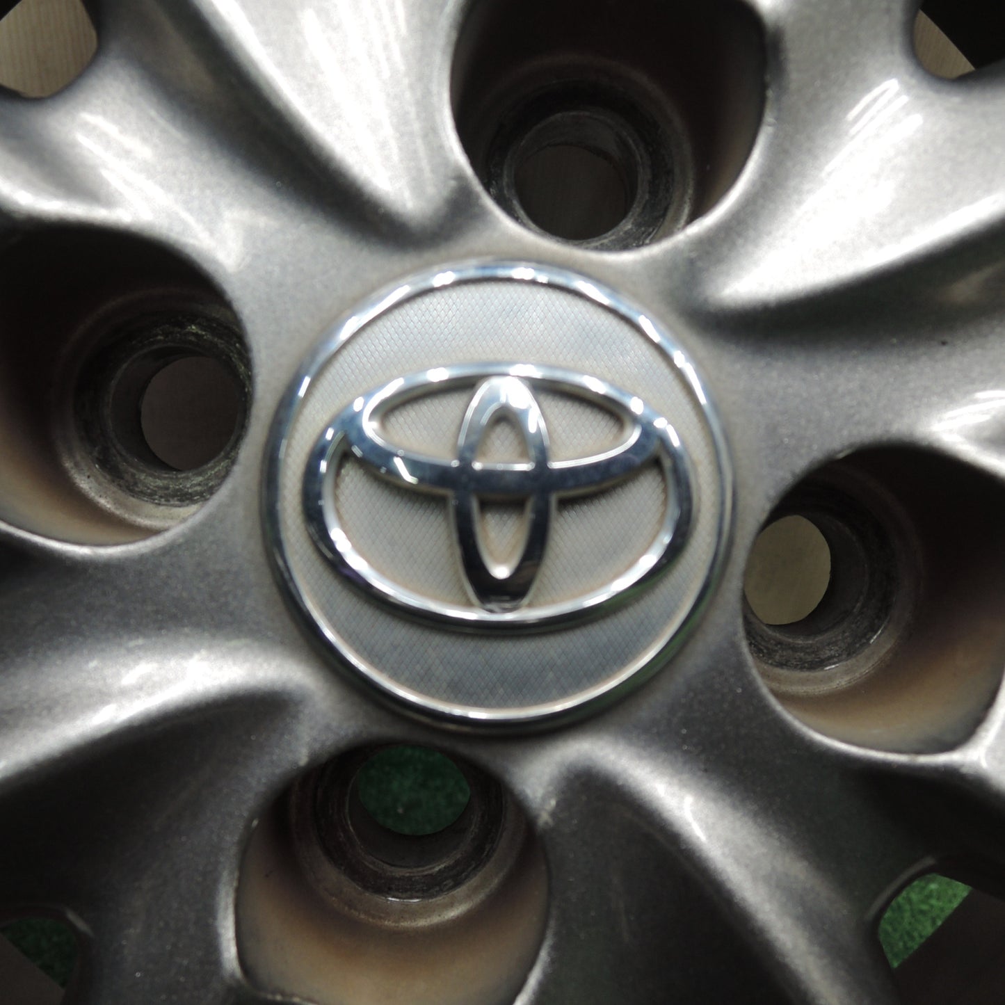 *送料無料* バリ溝！20年！9分★トヨタ カローラ フィールダー 純正 195/55R16 トーヨー ナノエナジー3 プラス PCD100/4H★4022505HAノ