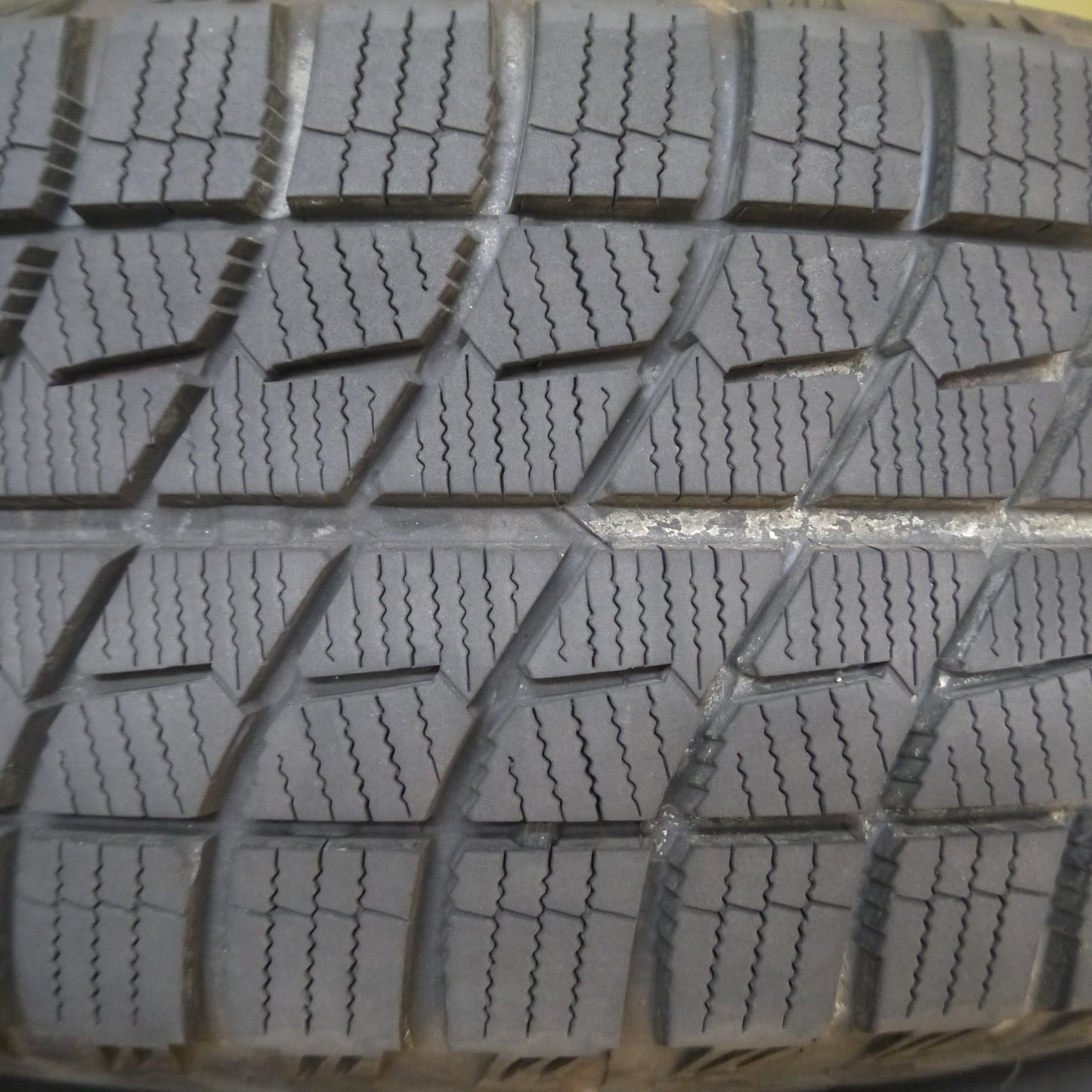 *送料無料*バリ溝！22年！キレイ！9.5分★スタッドレス 195/65R15 アイスエスポルテ INVERNO インヴェルノ 15インチ PCD114.3/5H★4012204Hス