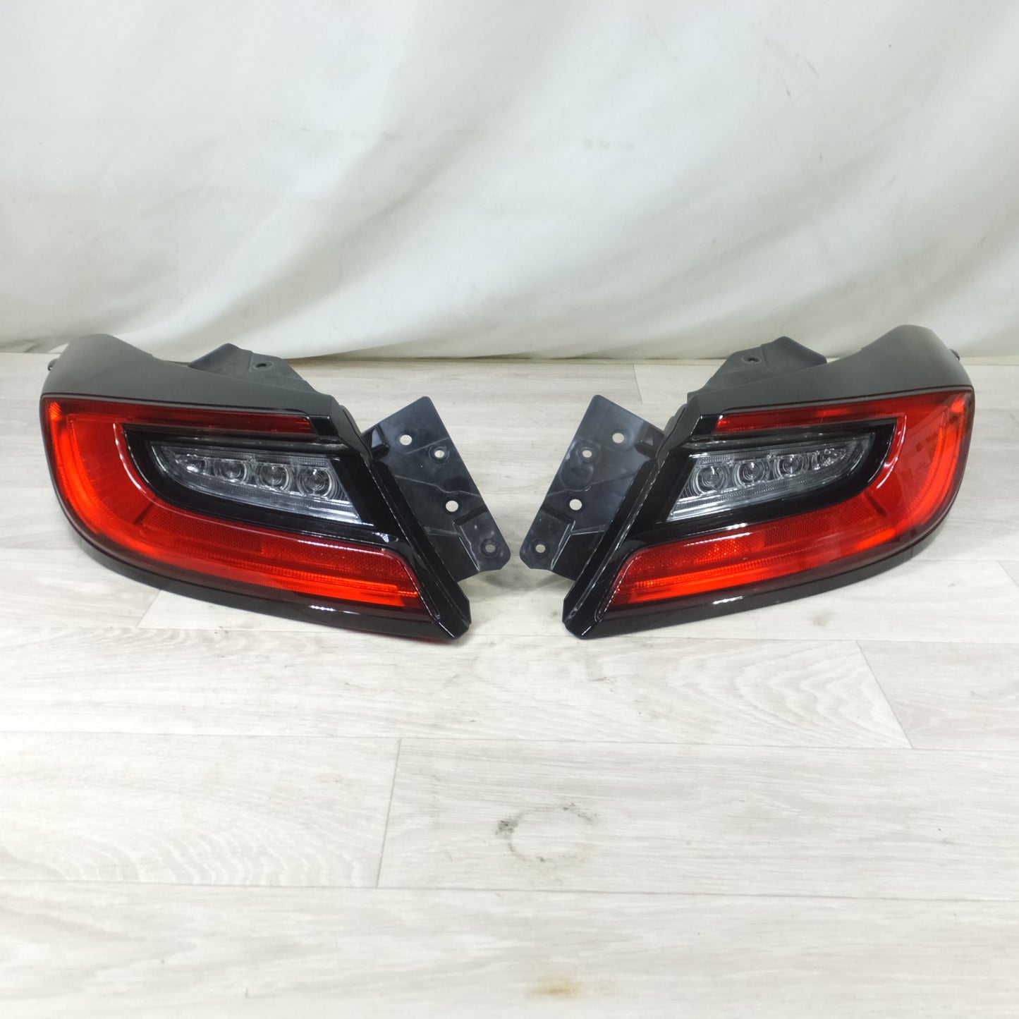 [送料無料] ◆トヨタ GR86 ZN8 スバル BRZ ZD8 純正 テールランプ テールライト 左右セット ICHIKOH D258◆