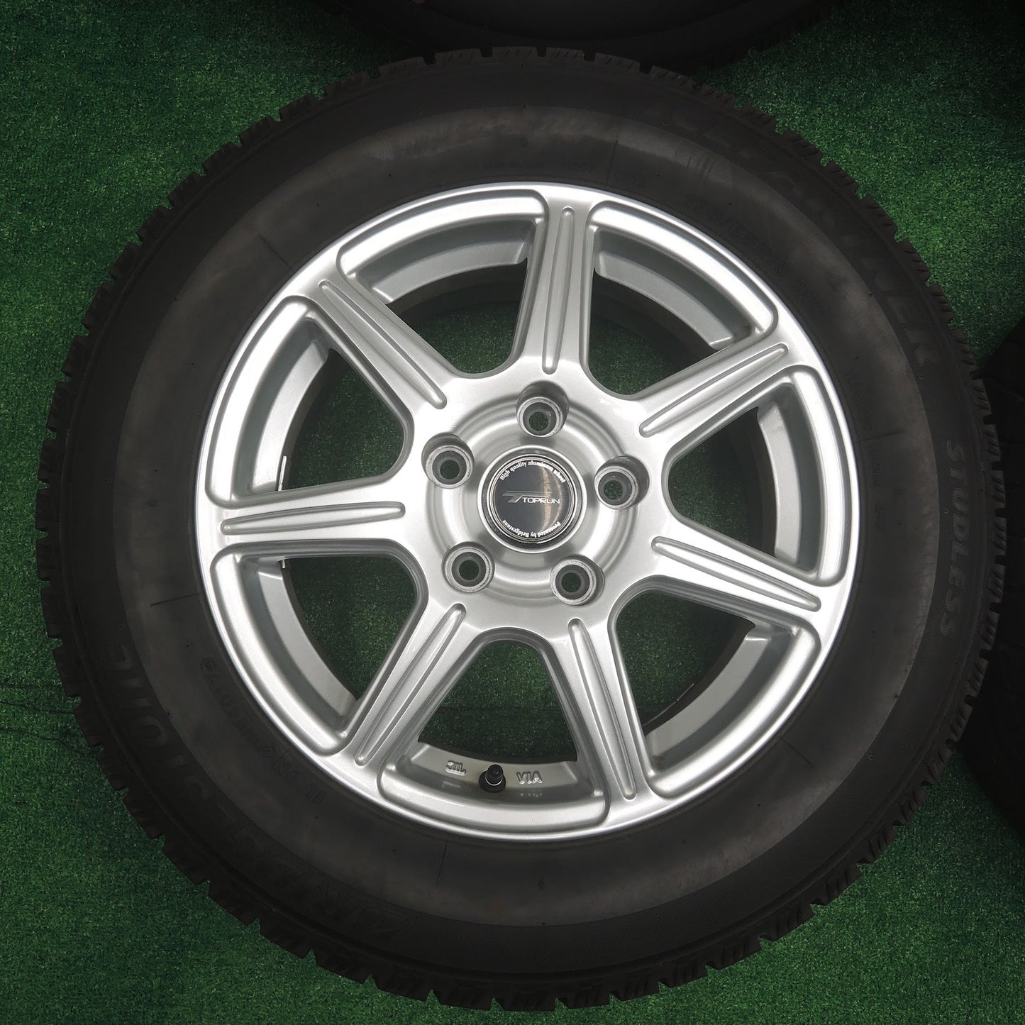 [送料無料]バリ溝！キレイ！9.5分★スタッドレス 195/65R15 ブリヂストン アイスパートナー TOPRUN トップラン 15インチ PCD114.3/5H★3071205SYス