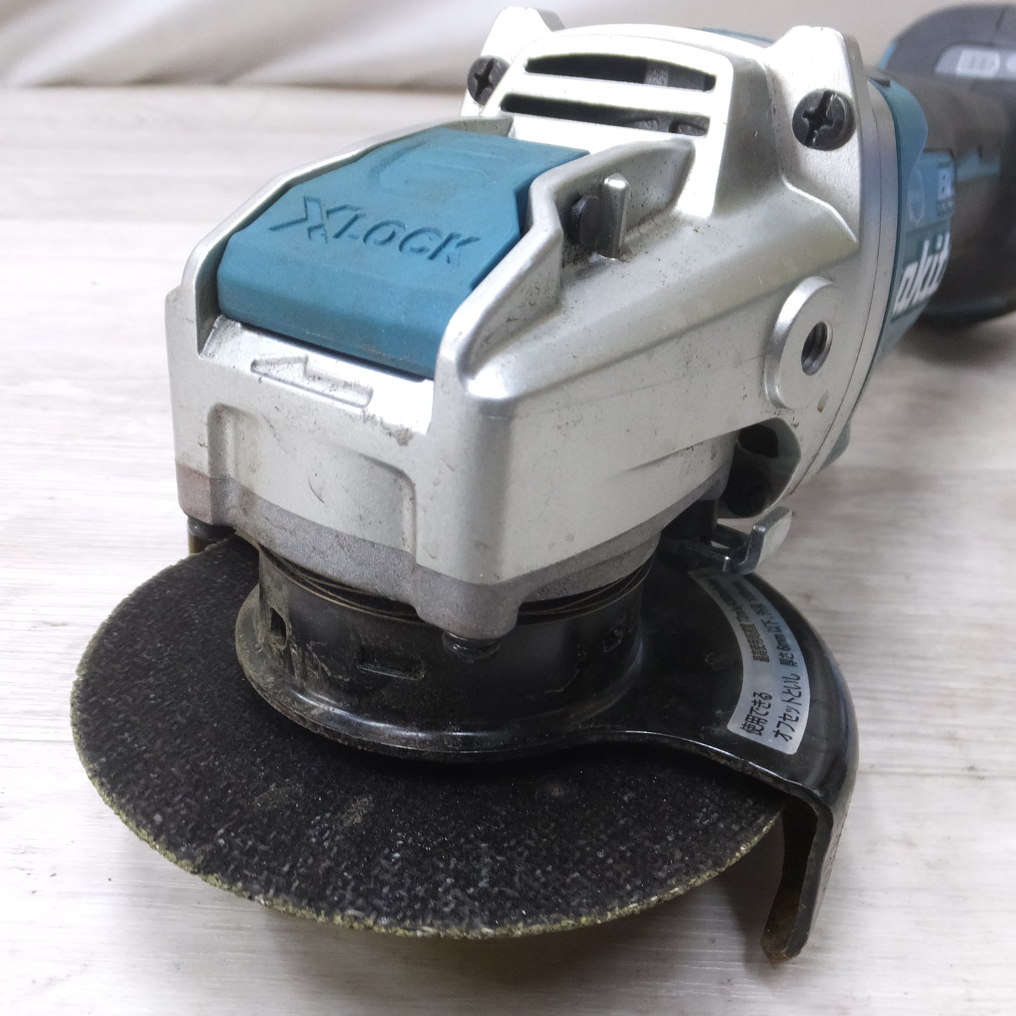 [送料無料] キレイ◆makita マキタ 100mm 充電式ディスクグラインダ GA420DRGX 18V バッテリー2個 充電器付き 研磨機 電動工具◆