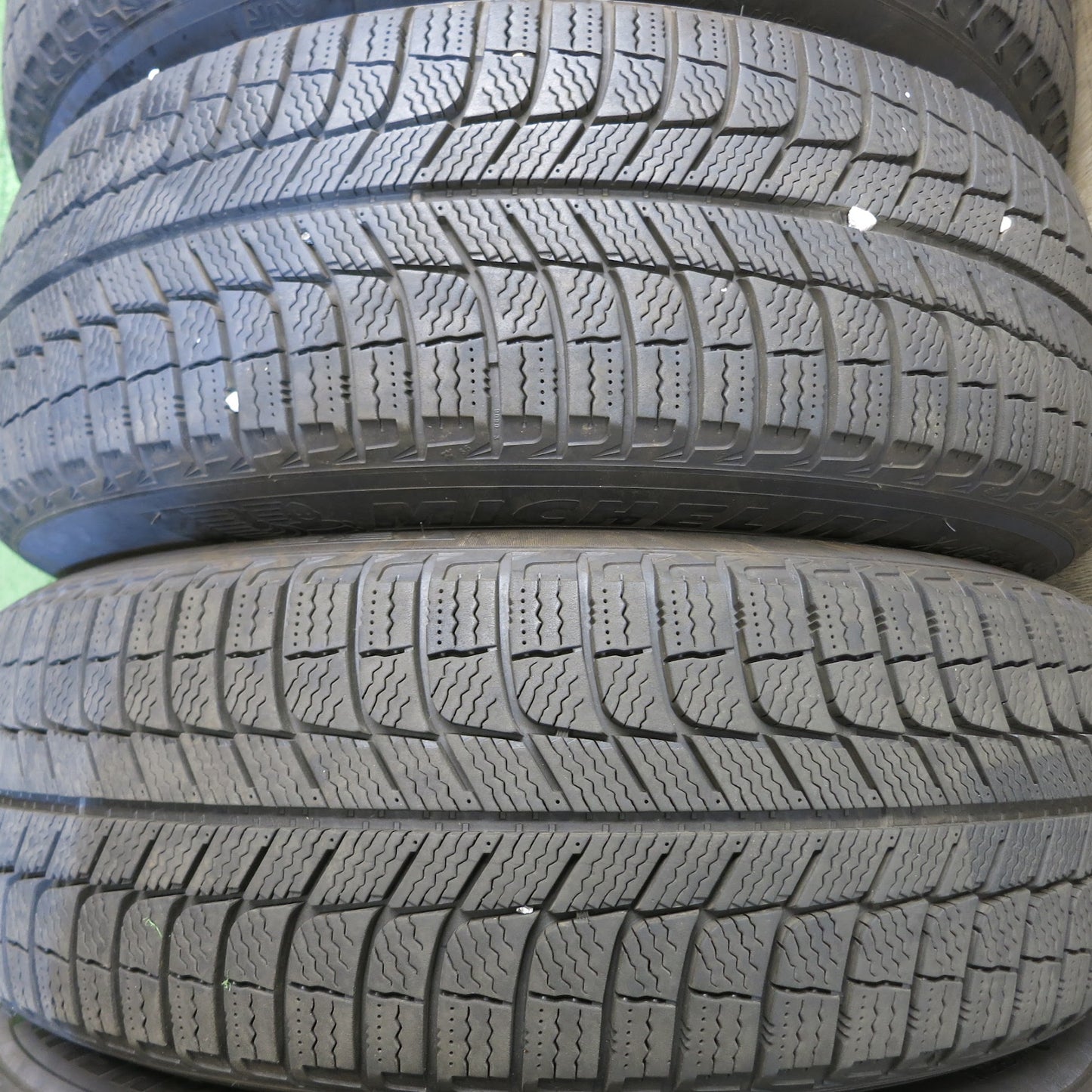 [送料無料]バリ溝！19年！キレイ★センサー付き レクサス 10系 NX バージョンL 純正 225/60R18 スタッドレス ミシュラン X-ICE3+ 18インチ★3051005Hス