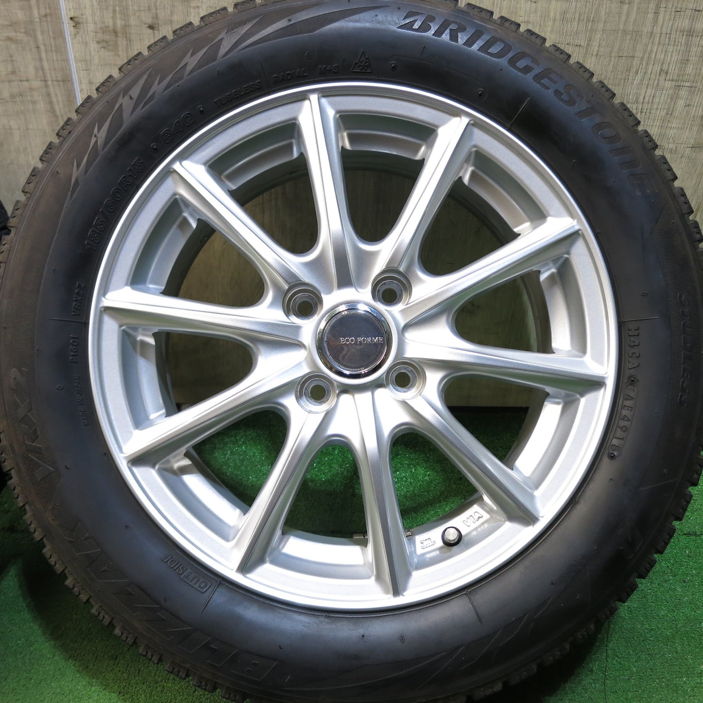 [送料無料]キレイ★スタッドレス 185/60R15 ブリヂストン ブリザック VRX2 ECO FORME エコフォルム 15インチ PCD100/4H★3042808Hス
