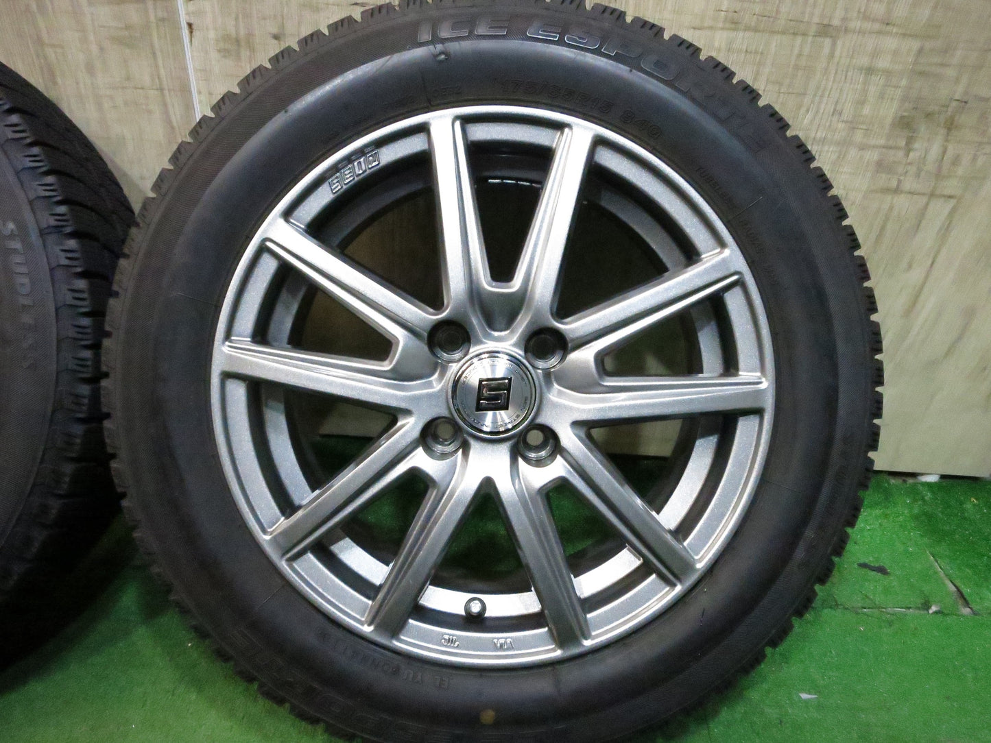 [送料無料]バリ溝！キレイ！9分★スタッドレス 175/65R15 アイスエスポルテ SEIN ザイン 15インチ PCD100/4H★3011711Hス