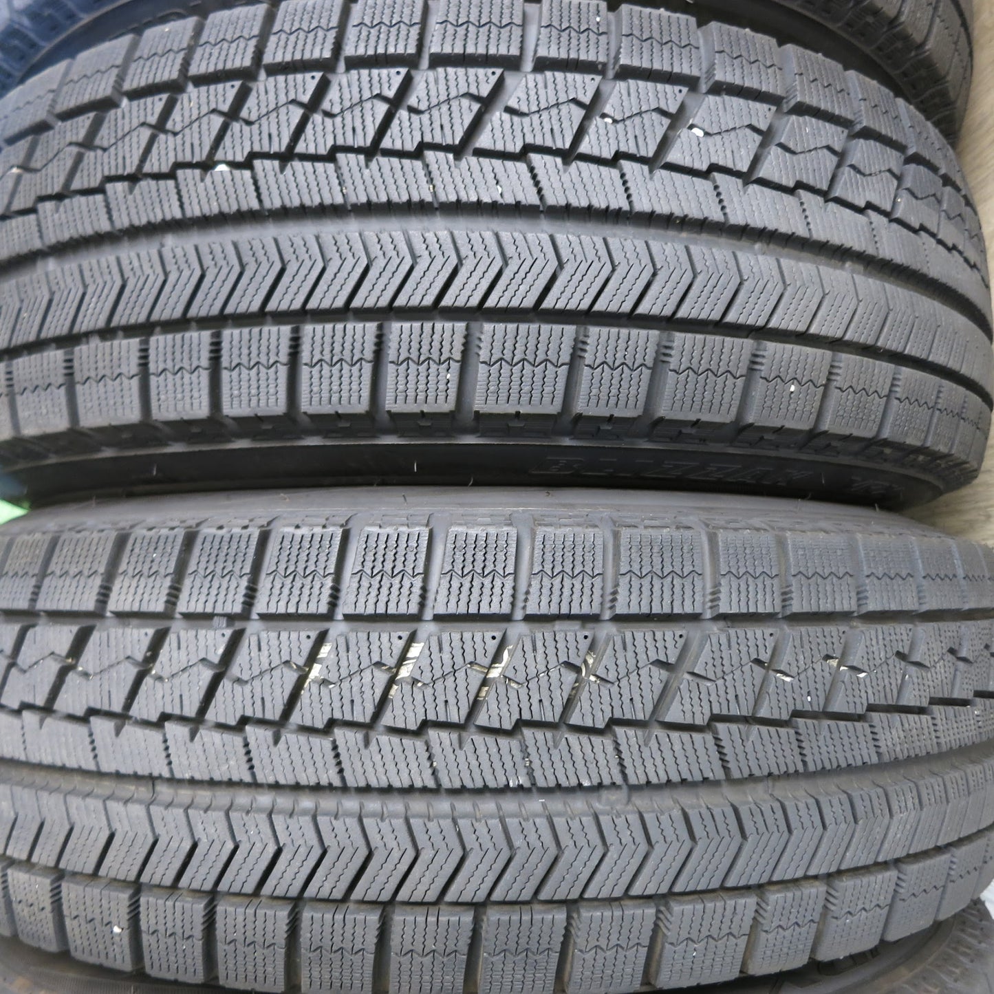 [送料無料]バリ溝！19年！キレイ！9.5分★スタッドレス 185/70R14 ブリヂストン ブリザック VRX PREO 社外 アルミ 14インチ PCD100/4H★3042610Hス