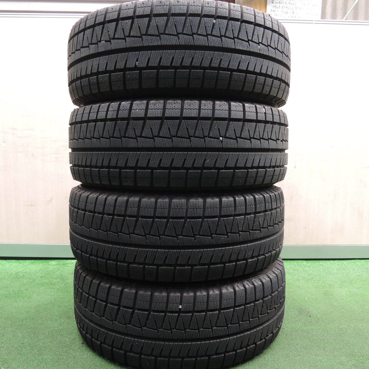 *送料無料*バリ溝！22年！綺麗！ほぼ10分★ベンツ 等 Team Sparco CRIMSON 205/55R16 スタッドレス ブリヂストン アイスパートナー2 PCD112/5H★3120913HAス