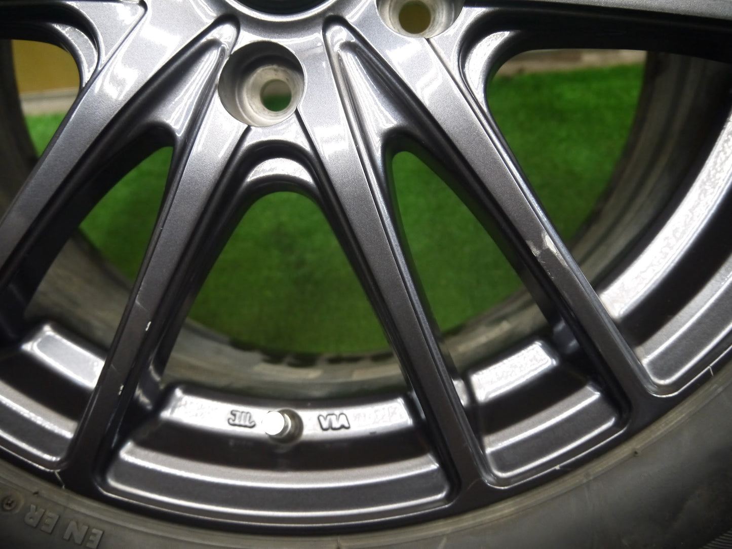 [送料無料]4本価格！18年★スタッドレス 215/60R17 アイスエスポルテ WAREN HOT STUFF ヴァーレン 17インチ PCD114.3/5H★2121311クス