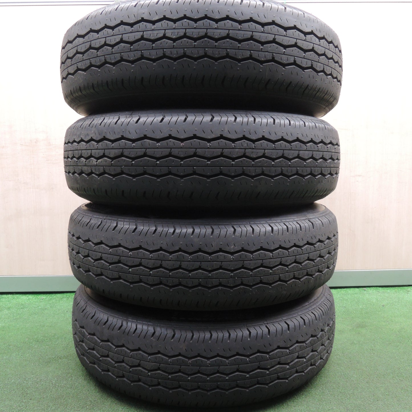*送料無料* 新車外し！23年★トヨタ ハイエース 純正 スチール 195/80R15 107/105N ブリヂストン エコピア RD613 PCD139.7/6H★4020405HAノ