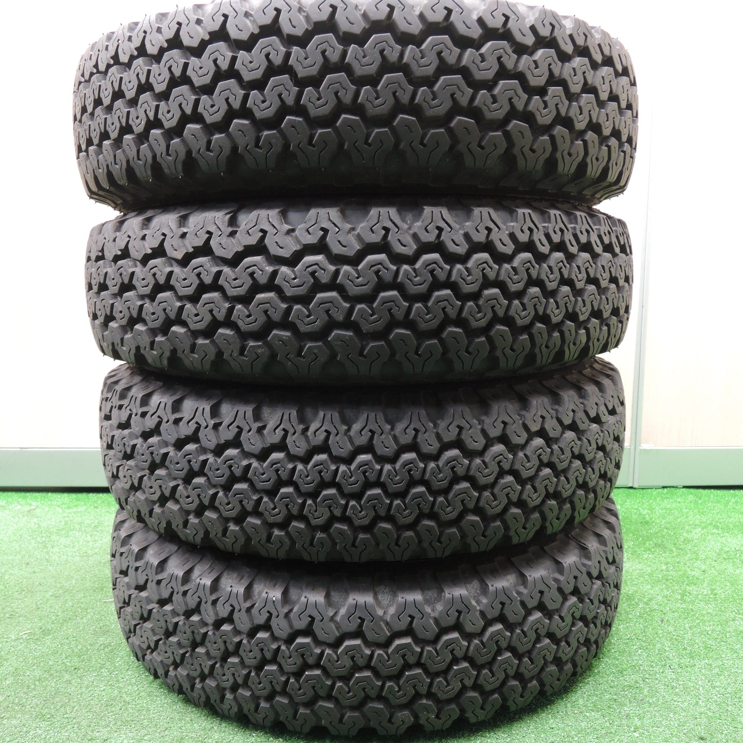 *送料無料*バリ溝！23年！キレイ！9.5分★145R12 6PR ブリヂストン RD-604 STEEL スチール ホイール 12インチ PCD100/4H★3122317HAノ