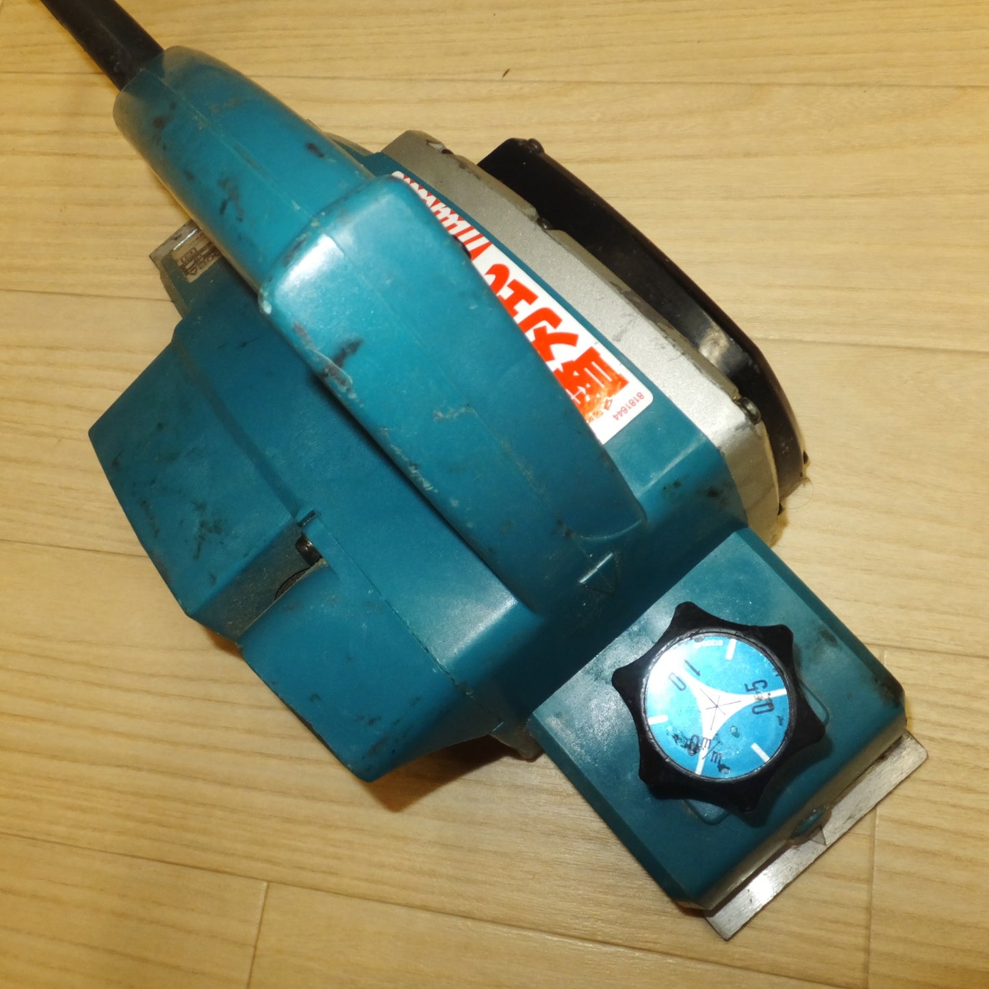[送料無料] ★マキタ makita 82mm カンナ 1900BA　100V 480W 50-60Hz 5A★