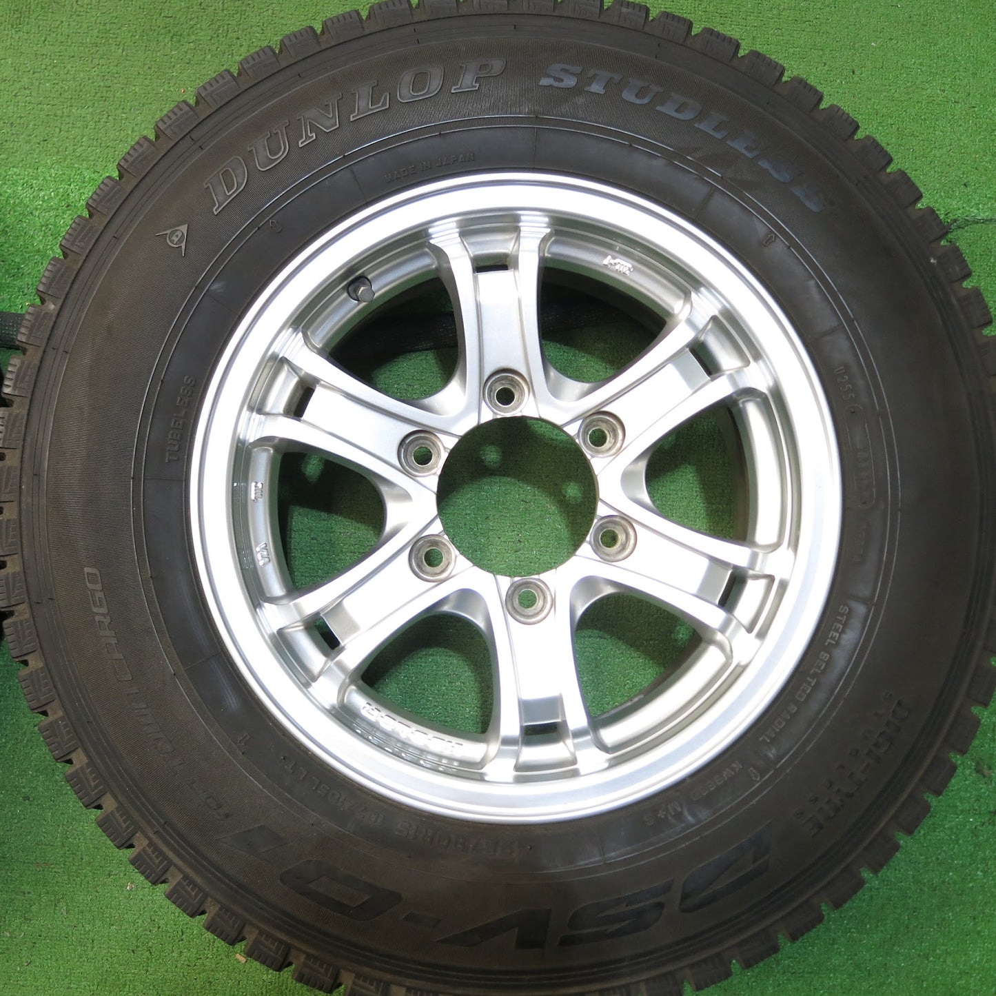 [送料無料]4本価格★ハイエース 等 weds キーラー 195/80R15 107/105L スタッドレス ダンロップ DSV-01 KEELER 15インチ PCD139.7/6H★3061303Hス