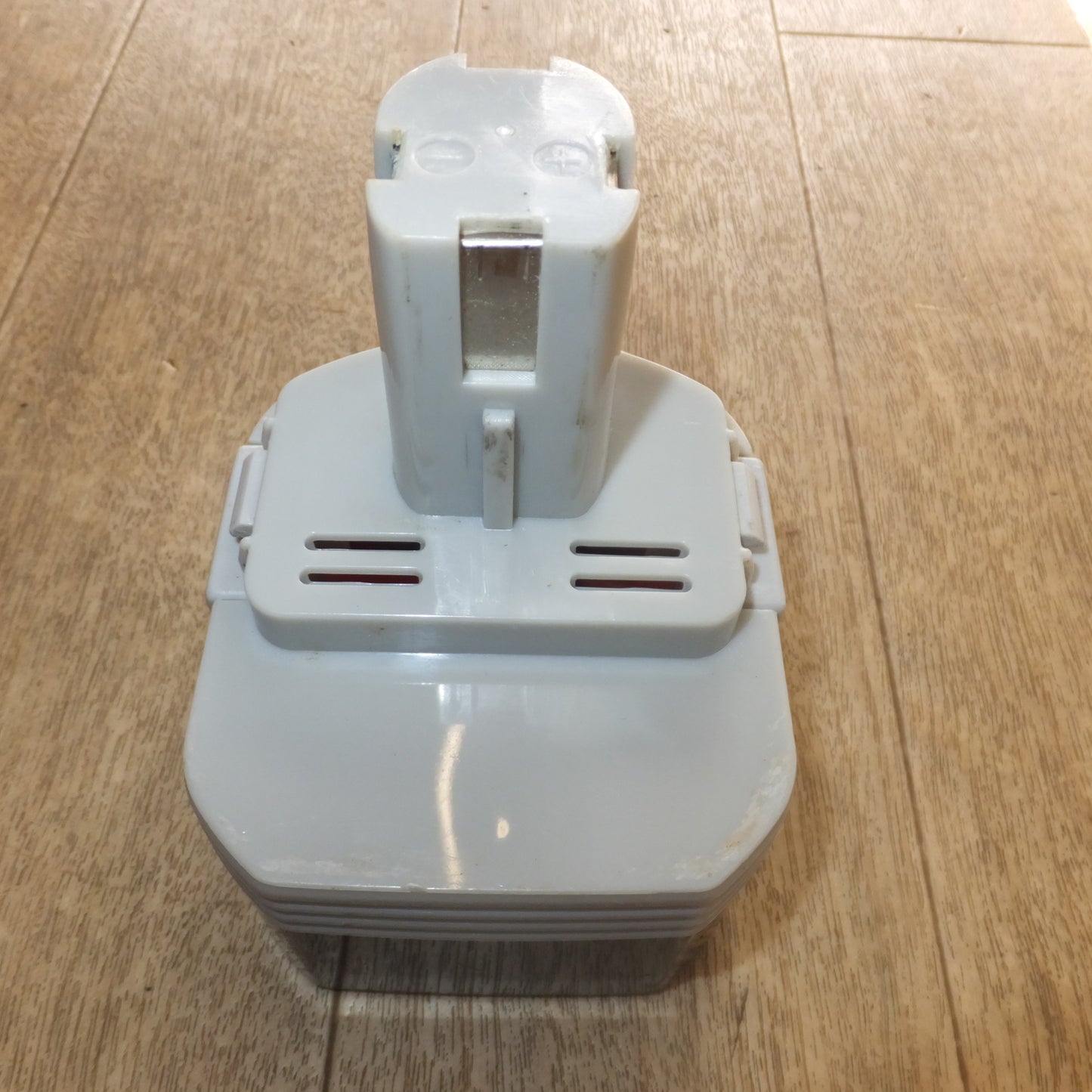 [送料無料]★リョービ RYOBI 充電式ドライバドリル BD-123　電池パック B-1203M1 2個　充電器 BC-1204　セット★