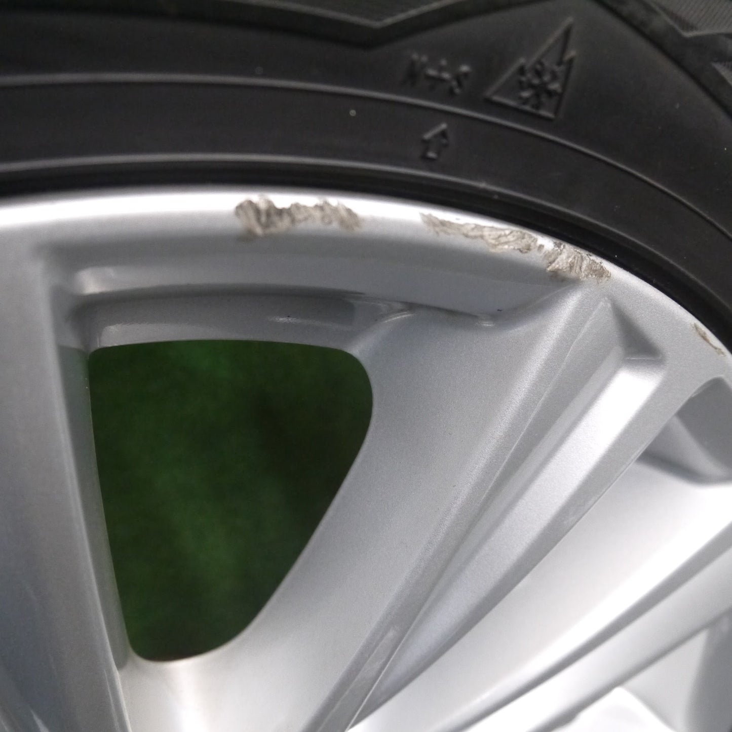 [送料無料]キレイ★トヨタ 30系 アルファード ヴェルファイア 純正 235/50R18 スタッドレス ダンロップ ウインターマックス WM01 PCD114.3/5H★3051205アス