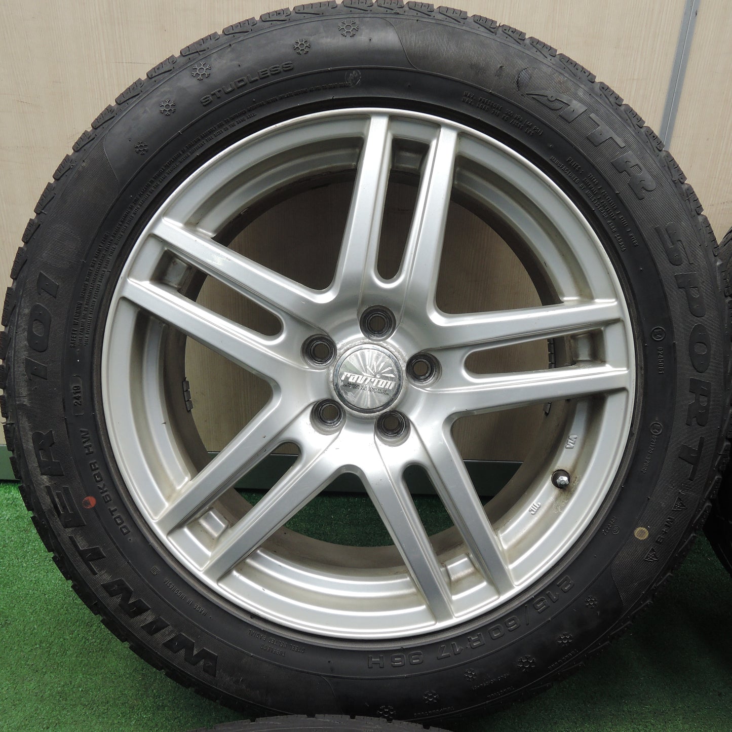 *送料無料*4本価格★フォレスター等 215/60R17 スタッドレス ATR SPORT WINTER 101 ravrion ラブリオン 17インチ PCD100/5H★4010901TNス