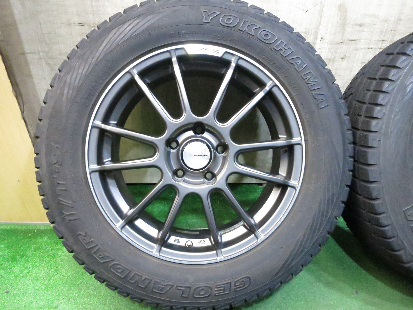 [送料無料]キレイ★スタッドレス 225/65R17 Lehrmeister LM-5 ヨコハマ ジオランダー i/T-S レアマイスター 17インチ PCD114.3/5H★3021716Hス
