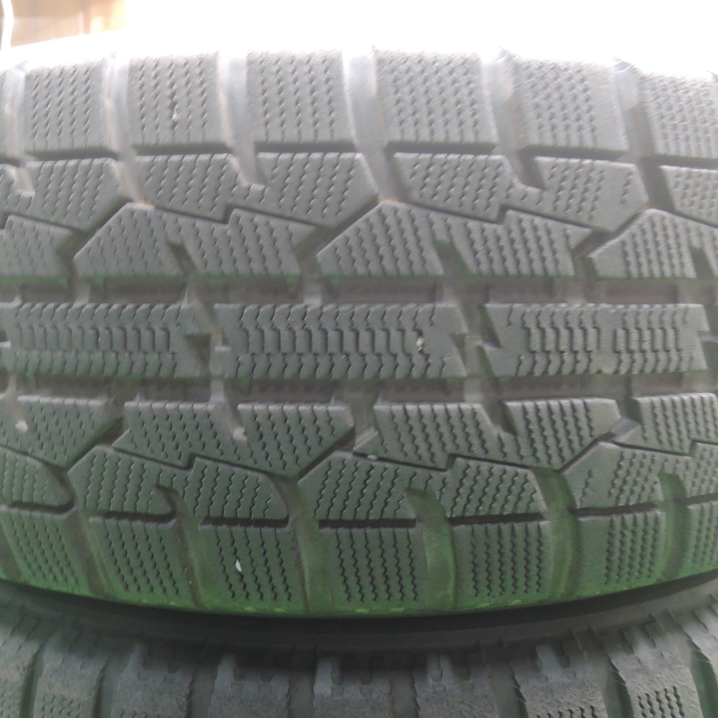 [送料無料]バリ溝！キレイ！9.5分★スタッドレス 195/60R15 トーヨー オブザーブ ガリット GIZ FEID 社外 アルミ 15インチ PCD100 114.3/5H マルチ★3071207SYス