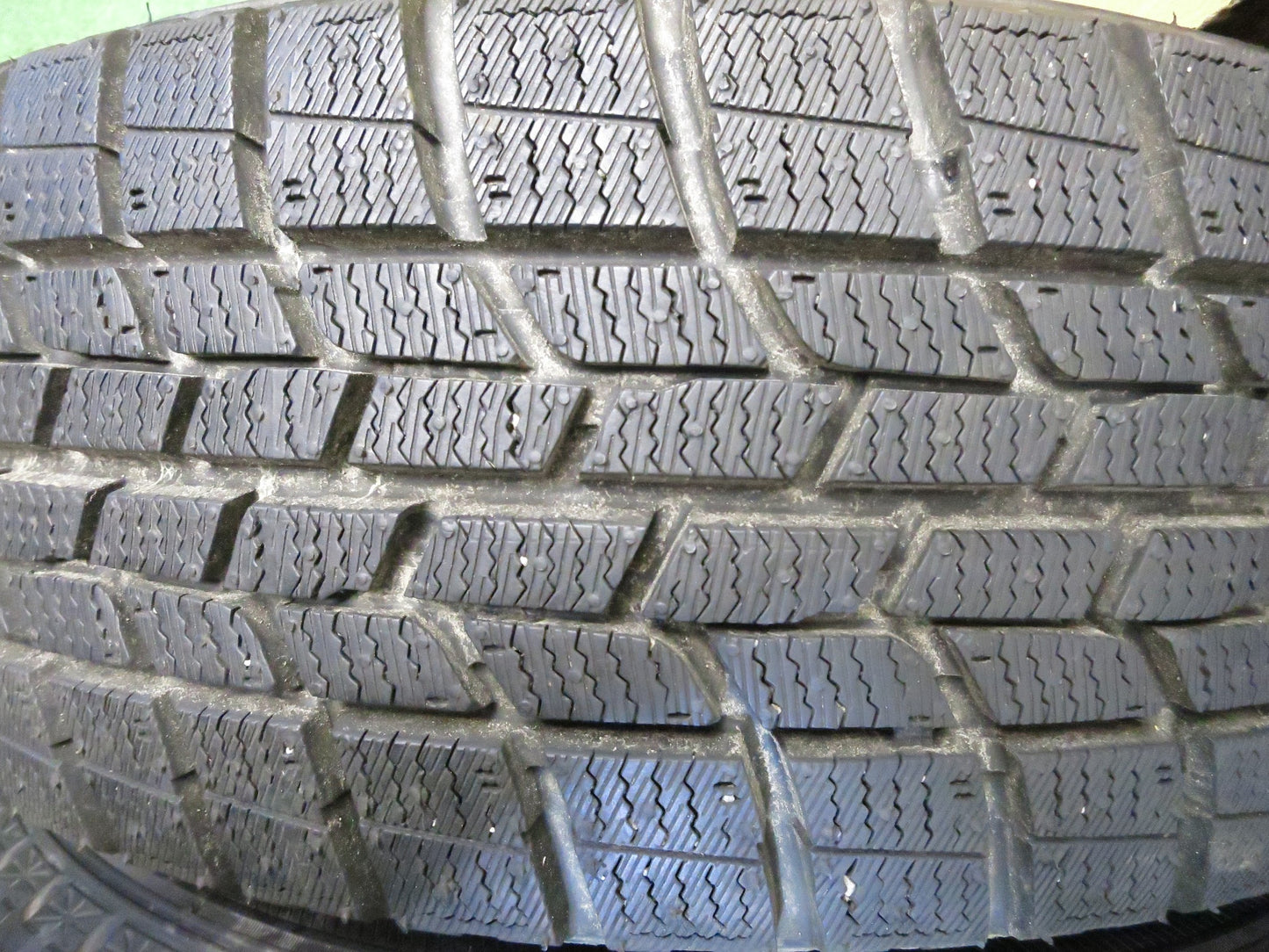 [送料無料]バリ溝！18年！キレイ！ほぼ10分★スタッドレス 185/65R15 グッドイヤー アイスナビ6 MiLLOUS ミルアス 15インチ PCD100/5H★3011301Hス