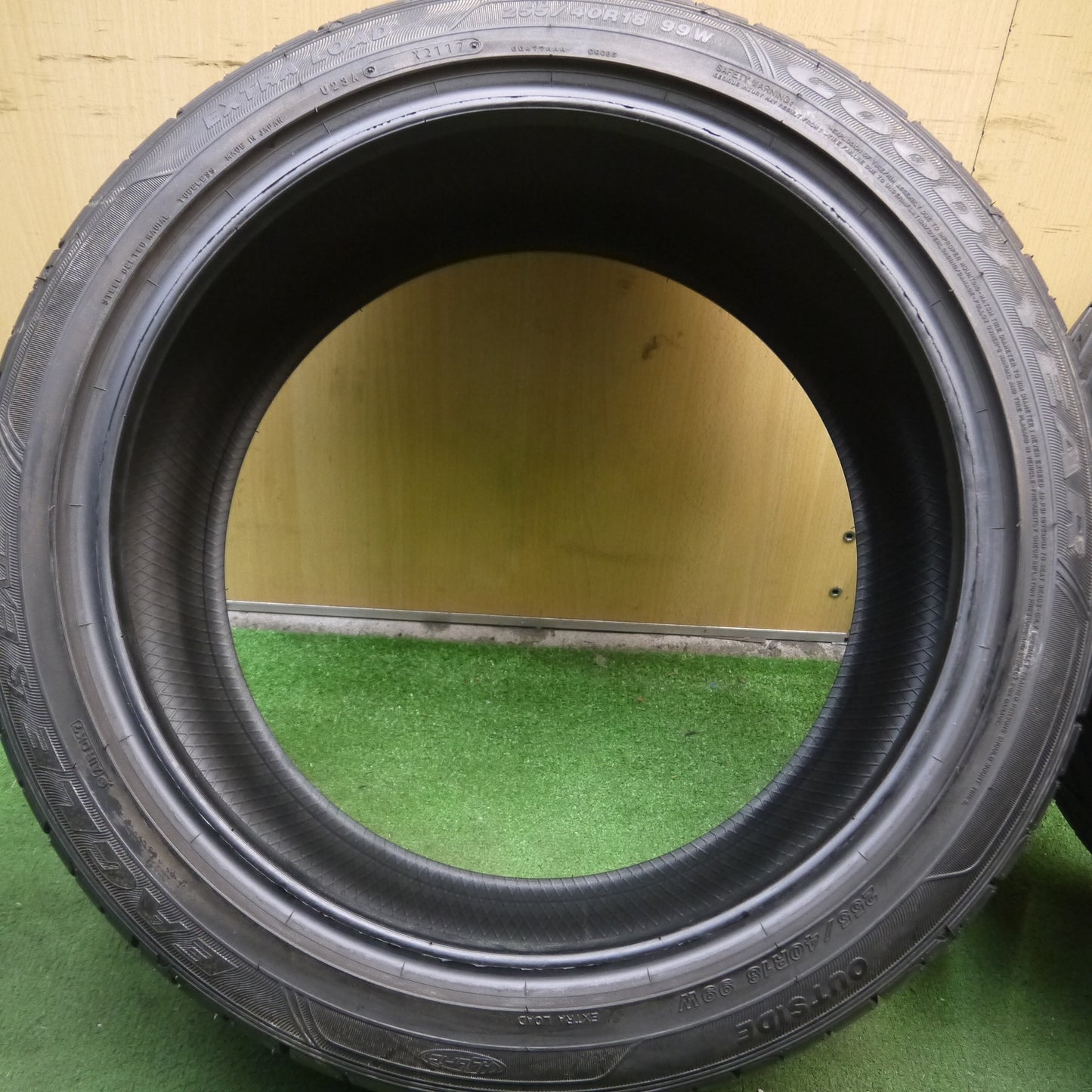 *送料無料*バリ溝！9.5分★255/40R18 グッドイヤー イーグル LS EXE タイヤ 18インチ レクサス BMW 等★3112806Hノタ