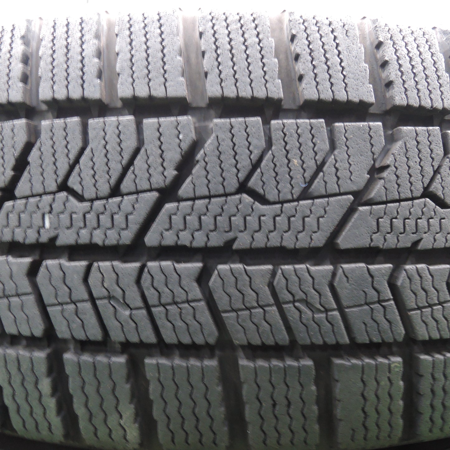 *送料無料*バリ溝！21年！キレイ！9.5分★プリウス 等 195/65R15 スタッドレス トーヨー オブザーブ GIZ2 JOKER 15インチ PCD100/5H★3120203HAス