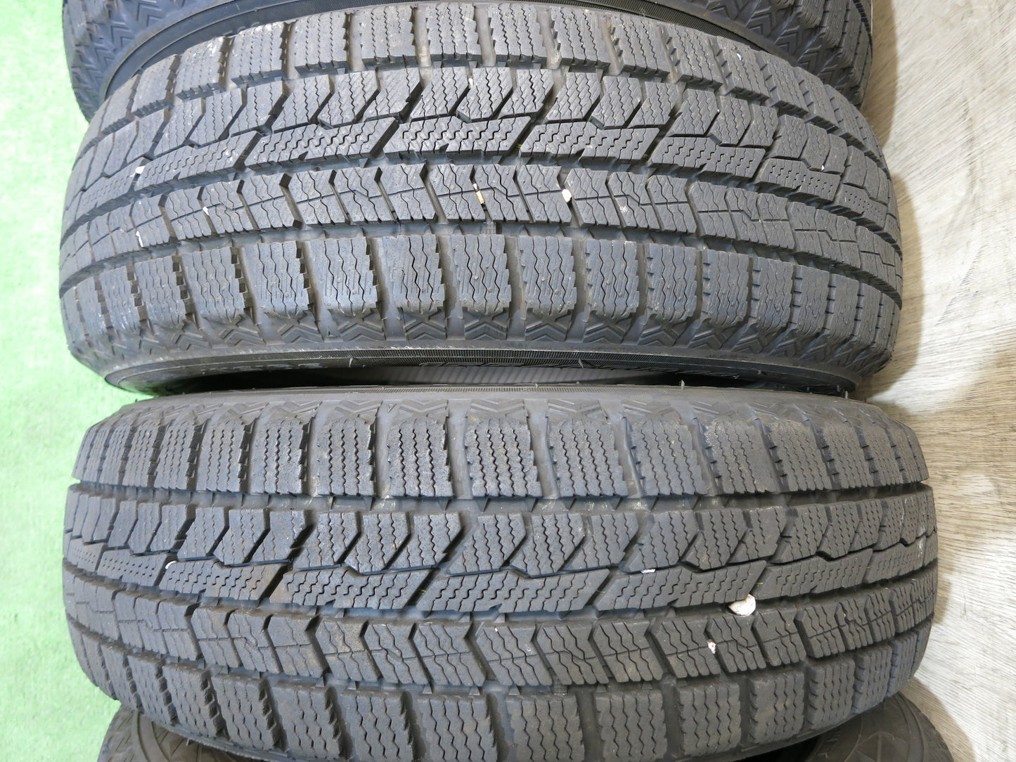 [送料無料]超バリ溝！21年！ほぼ10分★スタッドレス 155/65R14 トーヨー オブザーブ GIZ2 14インチ タイヤ スペーシア ワゴンR ムーブ タント 等★2103101Hスタ