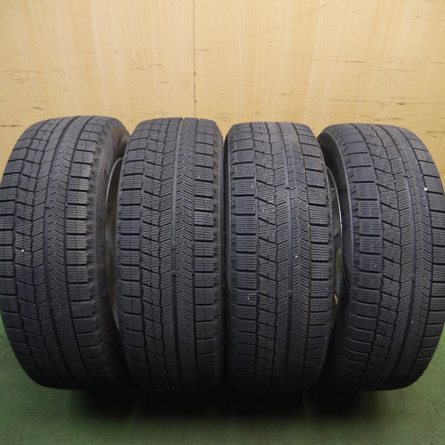 *送料無料*バリ溝！21年！キレイ！9.5分★スタッドレス 215/60R17 ナンカン WINTERSAF WS-1 Strategy ストラテジー 17インチ PCD114.3/5H★4011708Hス