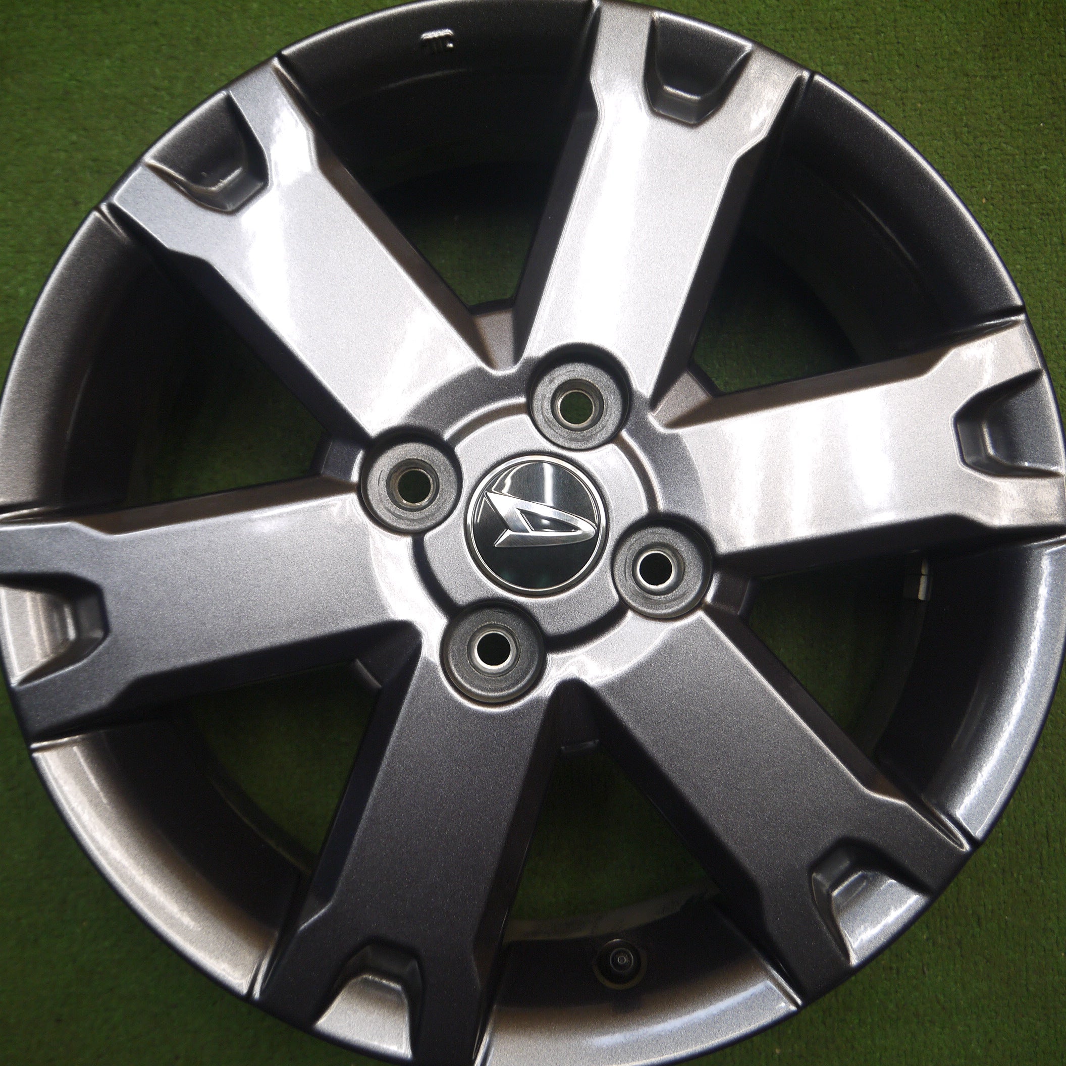 送料無料*キレイ☆ダイハツ タフト Gターボ 純正 ホイール 15インチ 15