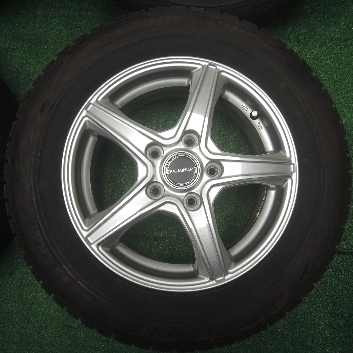 [送料無料]バリ溝！キレイ！9分★スタッドレス 195/65R15 ブリヂストン ブリザック REVO GZ BALMINUM バルミナ 15インチ PCD114.3/5H★3082109SYス