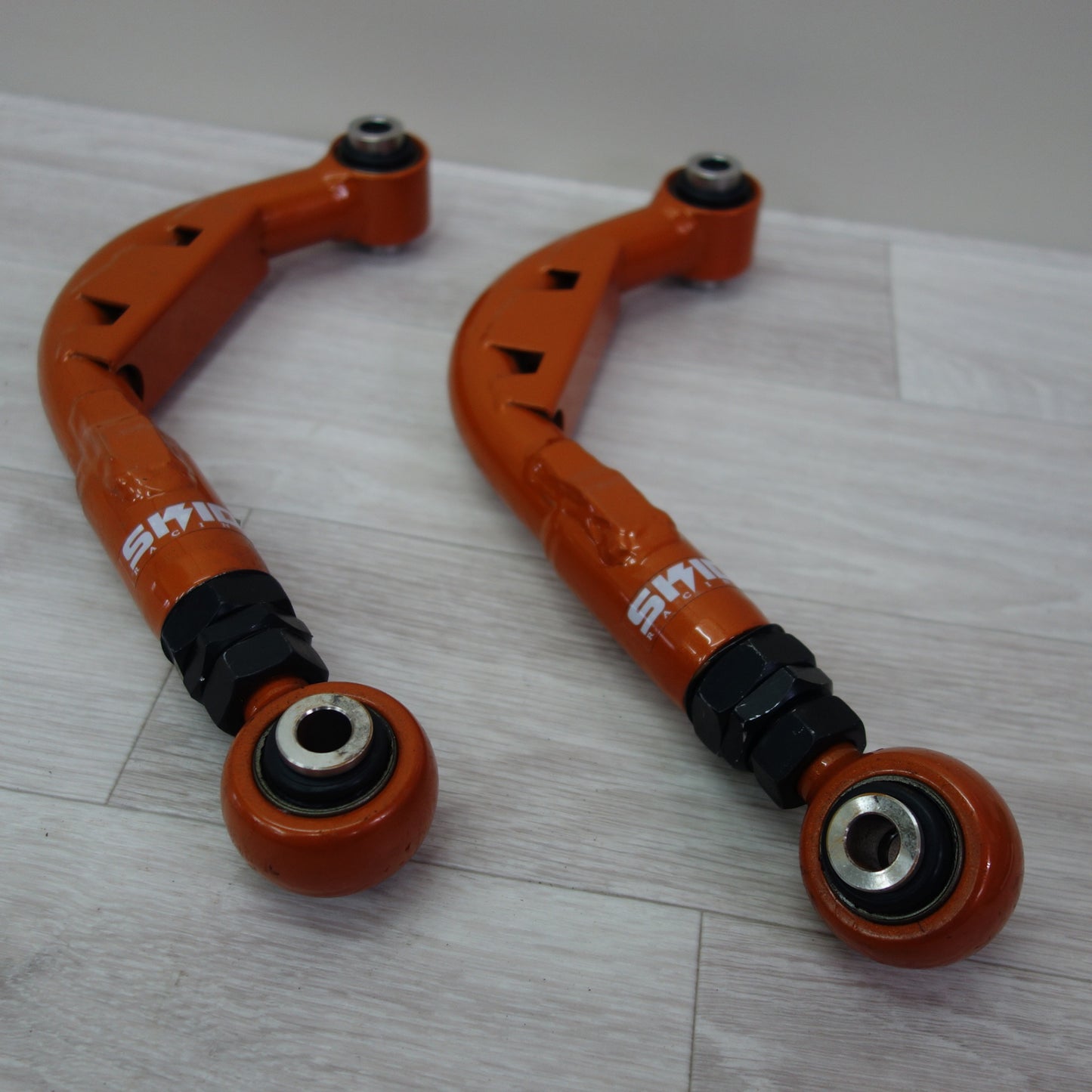 [送料無料] 美品☆SKID RACING リアアッパーアーム SSMZ-102 車 パーツ カスタム スキッドレーシング☆