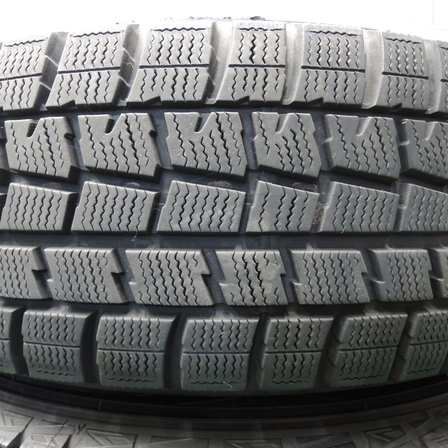 [送料無料]バリ溝！キレイ！9.5分★スタッドレス 195/65R15 ダンロップ ウインターマックス WM01 DUFACT デュファクト 15インチ PCD114.3/5H★3102402NJス