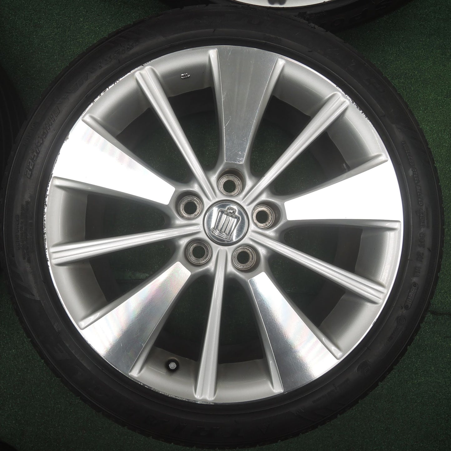 [送料無料]バリ溝！8.5分★トヨタ 200系 クラウン ハイブリッド 純正 225/45R18 トライアングル スポーツ ATP 18インチ PCD114.3/5H★3102404SYノ