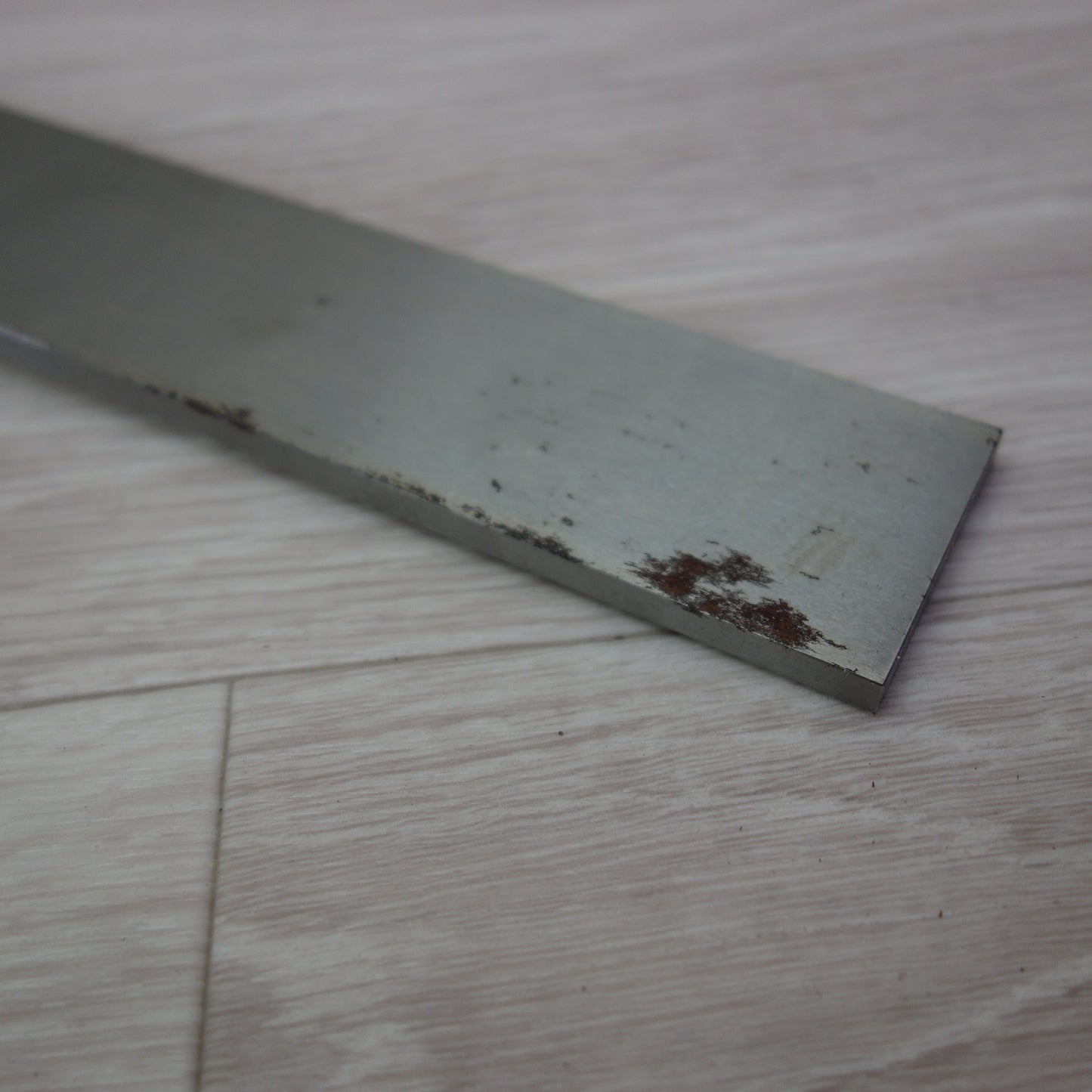 [送料無料] ☆理研計測器製作所 RIKEN 焼入 台付 直角定規 61087 JIS 1級 400mm 大工 道具 計測 DIY 定規 ケース付き☆