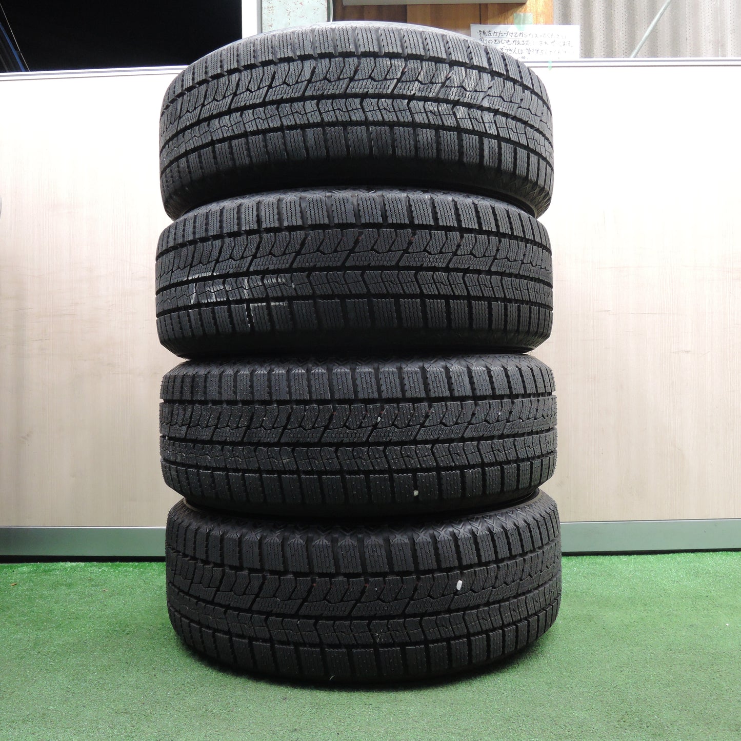 *送料無料*超バリ溝！21年！キレイ！ほぼ10分★スタッドレス 205/60R16 トーヨー オブザーブ GIZ2 BALMINUM バルミナ 16インチ PCD114.3/5H★3122501NJス