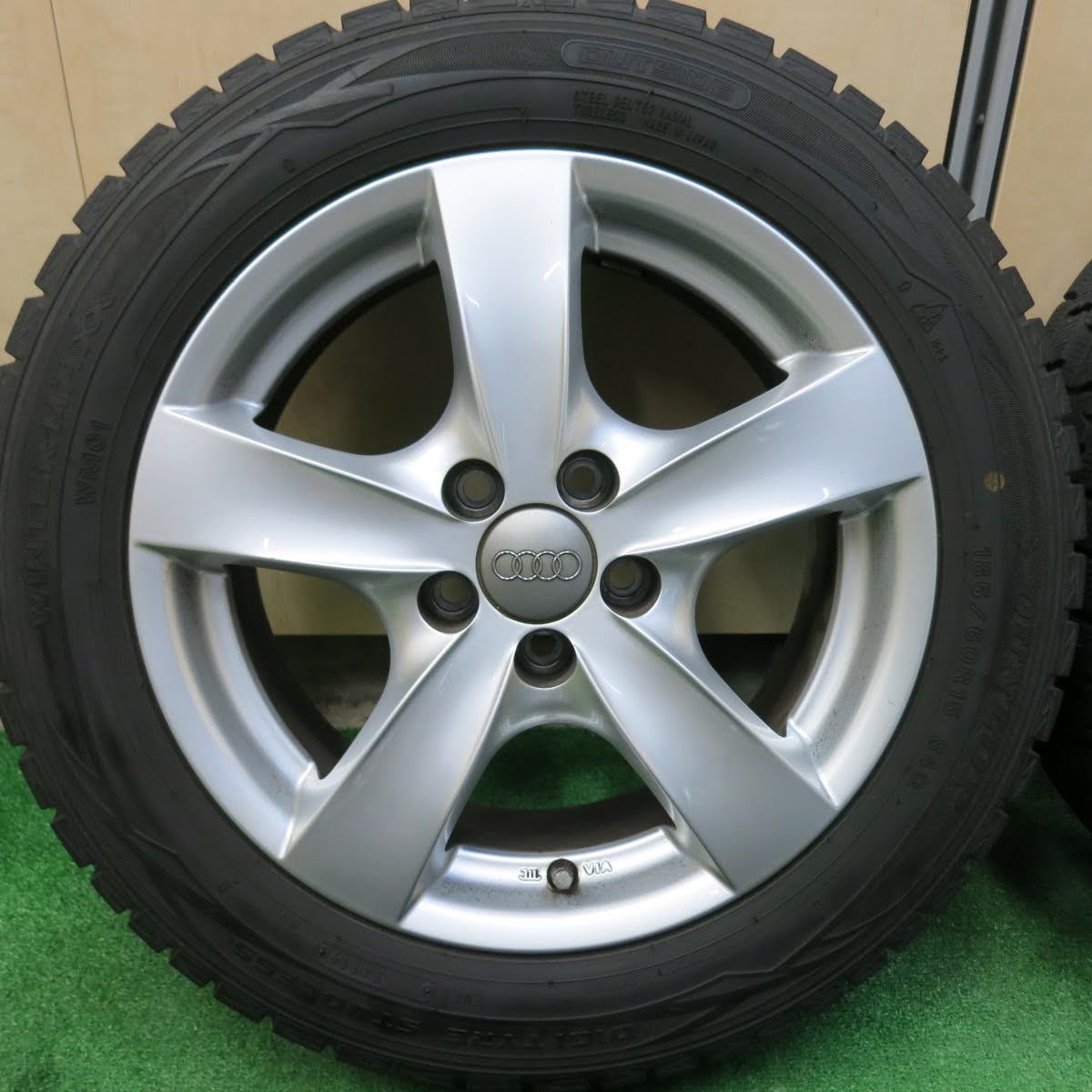 [送料無料]4本価格！19年★ワーゲン アウディ 等 185/60R15 スタッドレス AGA ダンロップ ウインターマックス WM01 15インチ PCD100/5H★3061701ヒス