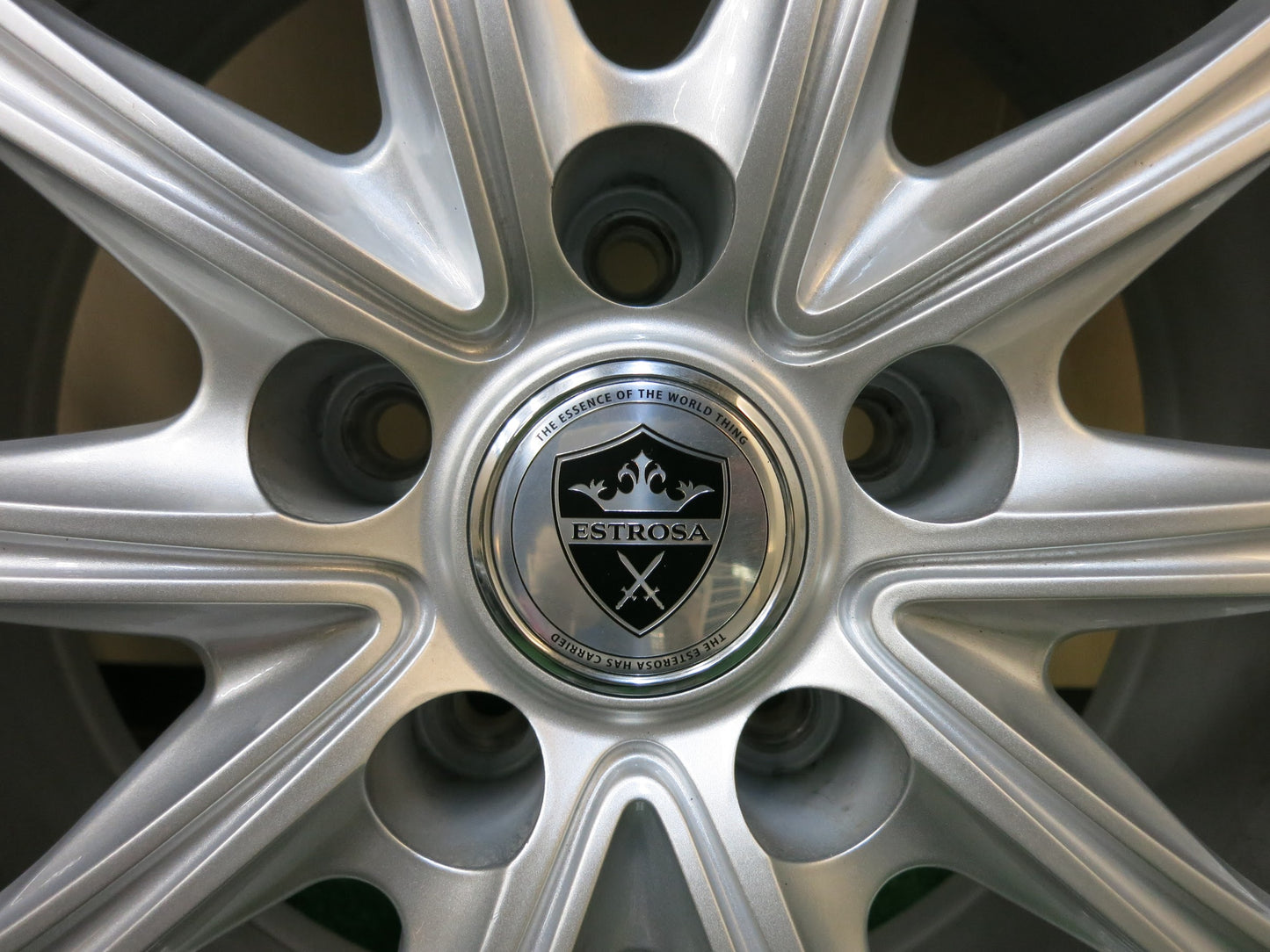 [送料無料]超バリ溝！21年！美品！ほぼ10分★スタッドレス 225/65R17 ヨコハマ アイスガード G075 ESTROSA 17インチ PCD114.3/5H★2122703ヒス