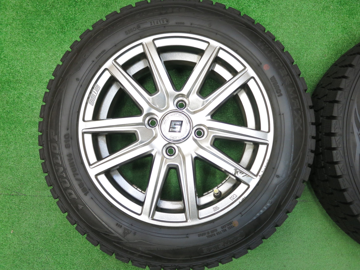 [送料無料]バリ溝！18年！ほぼ10分★スタッドレス 165/70R14 ダンロップ ウインターマックス WM01 SEIN ザイン 14インチ PCD100/4H★2121402ヒス